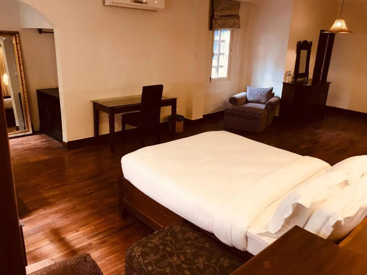 Bed in Courtyard Pujan Hotel Kathmandu - Thamel