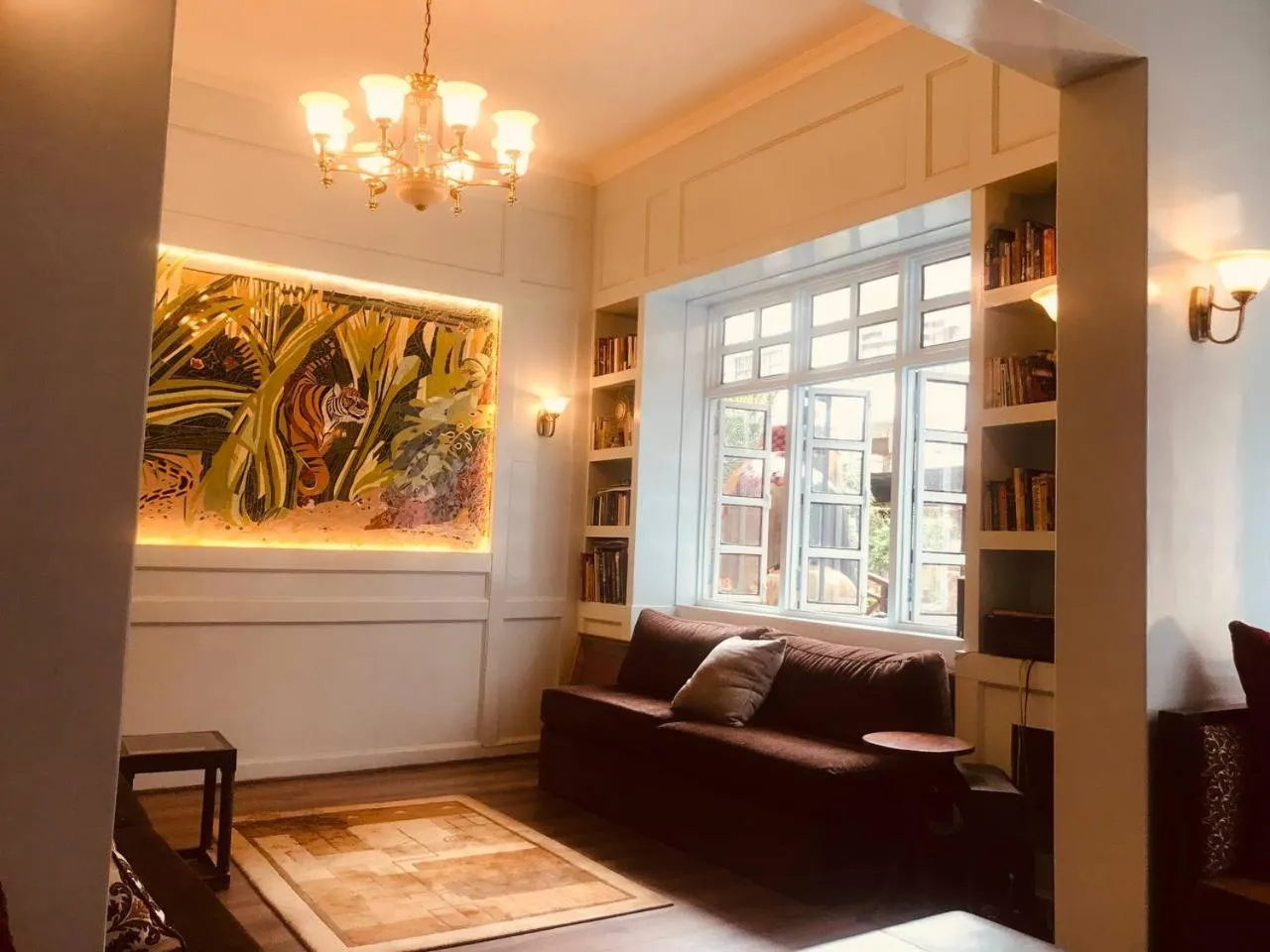 Library in Courtyard Pujan Hotel Kathmandu - Thamel