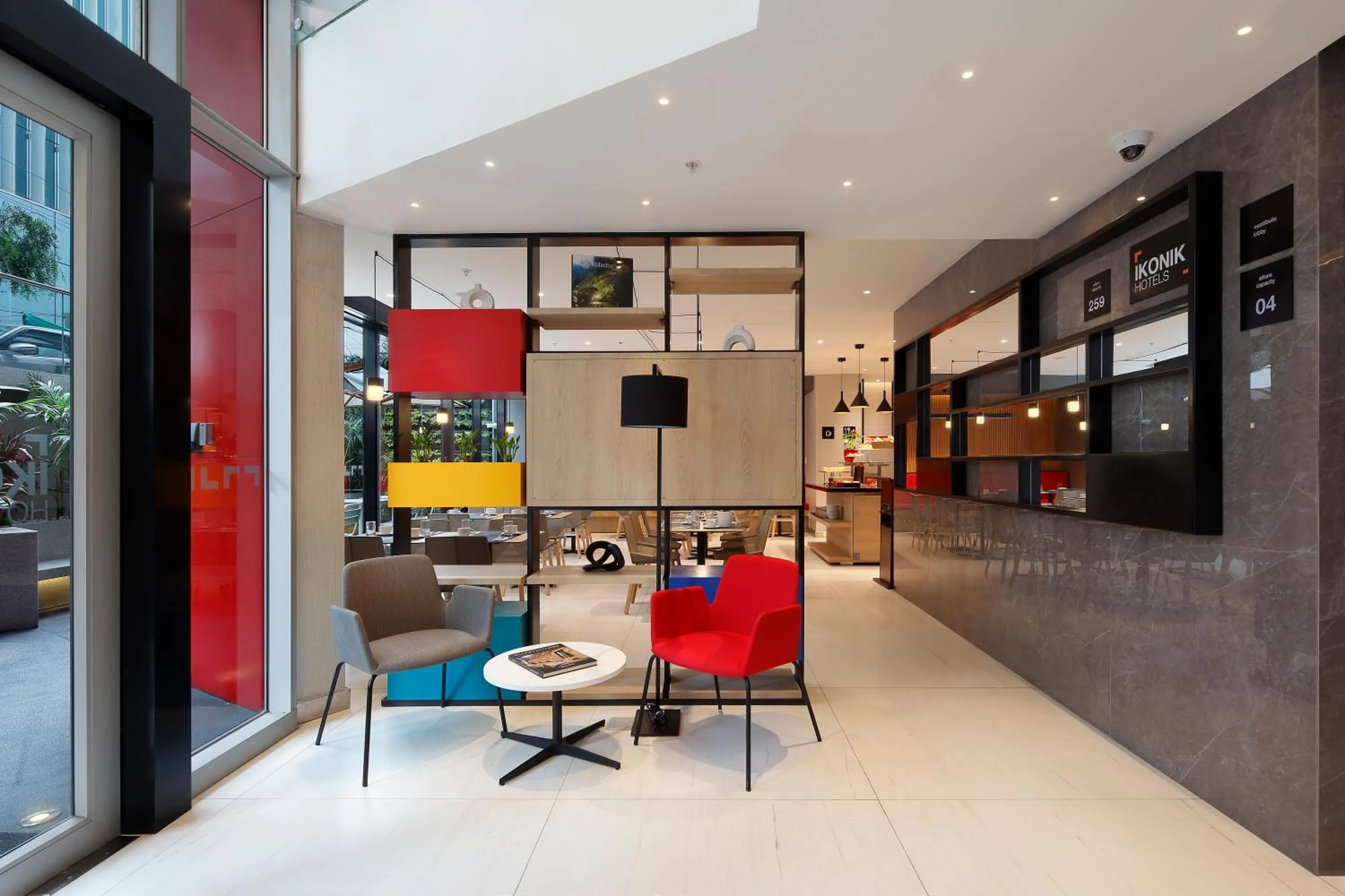 Living room in Ikonik Miraflores