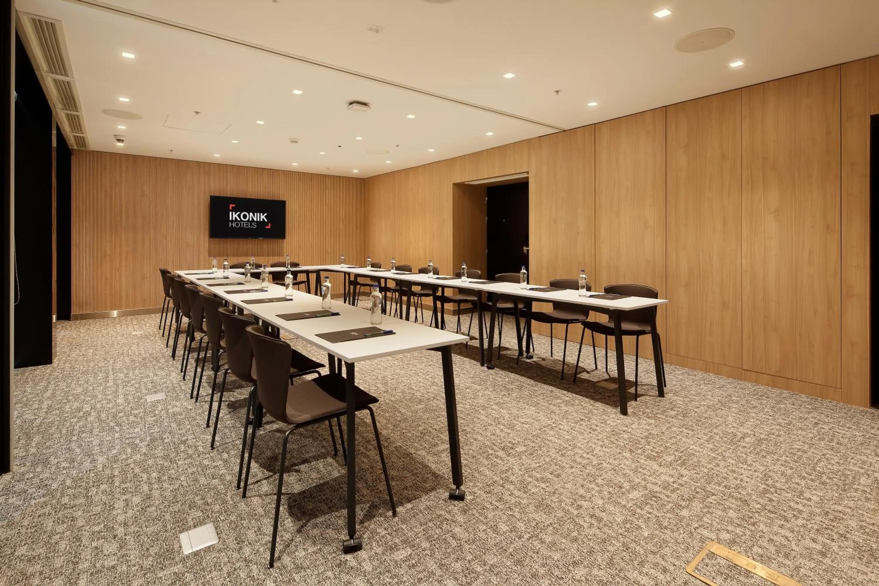 Meeting/conference room in Ikonik Miraflores
