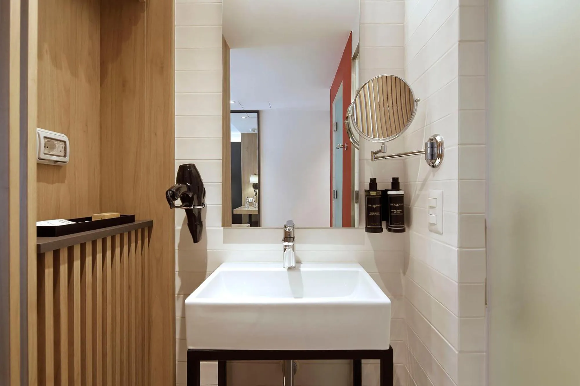 Bathroom in Ikonik Miraflores