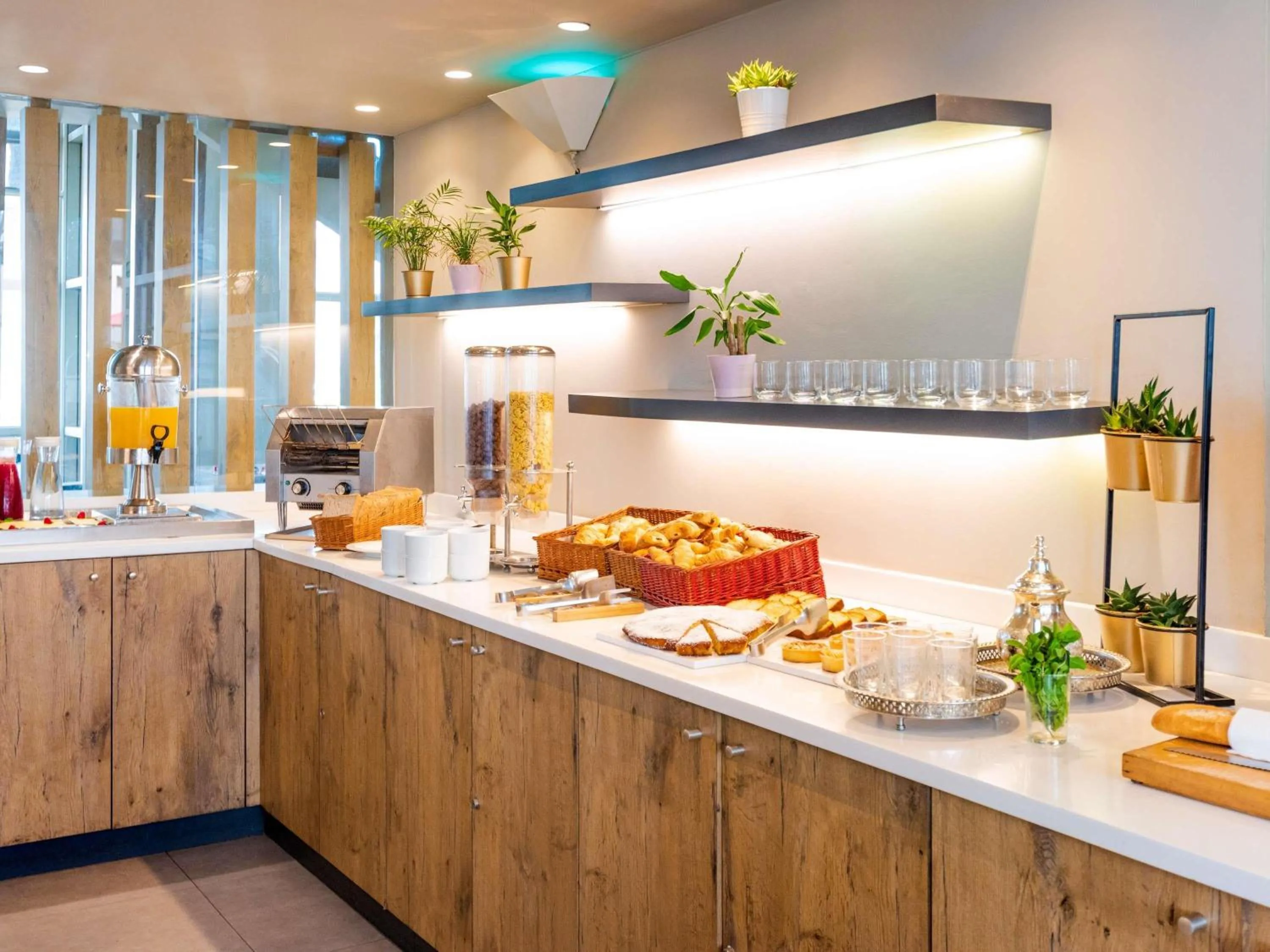 Breakfast in Ibis Casablanca Sidi Maarouf