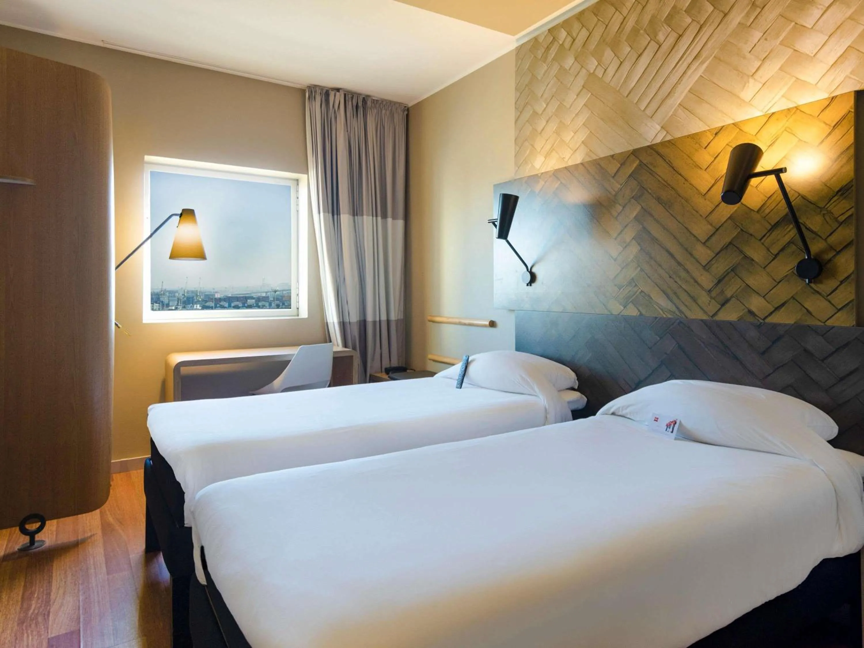 Bedroom, Bed in Ibis Casablanca City Center