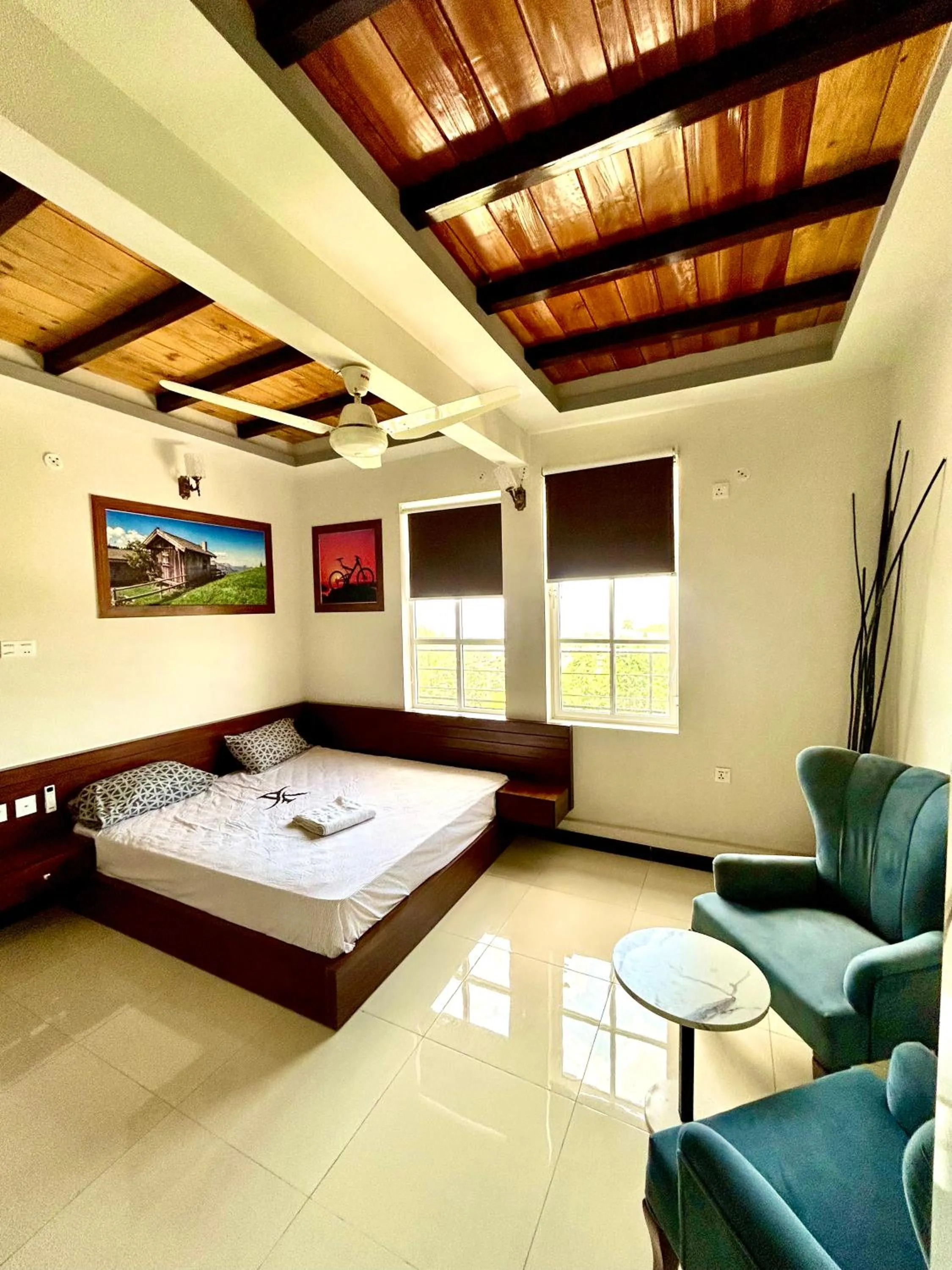 Republika Central Hotel & Resort