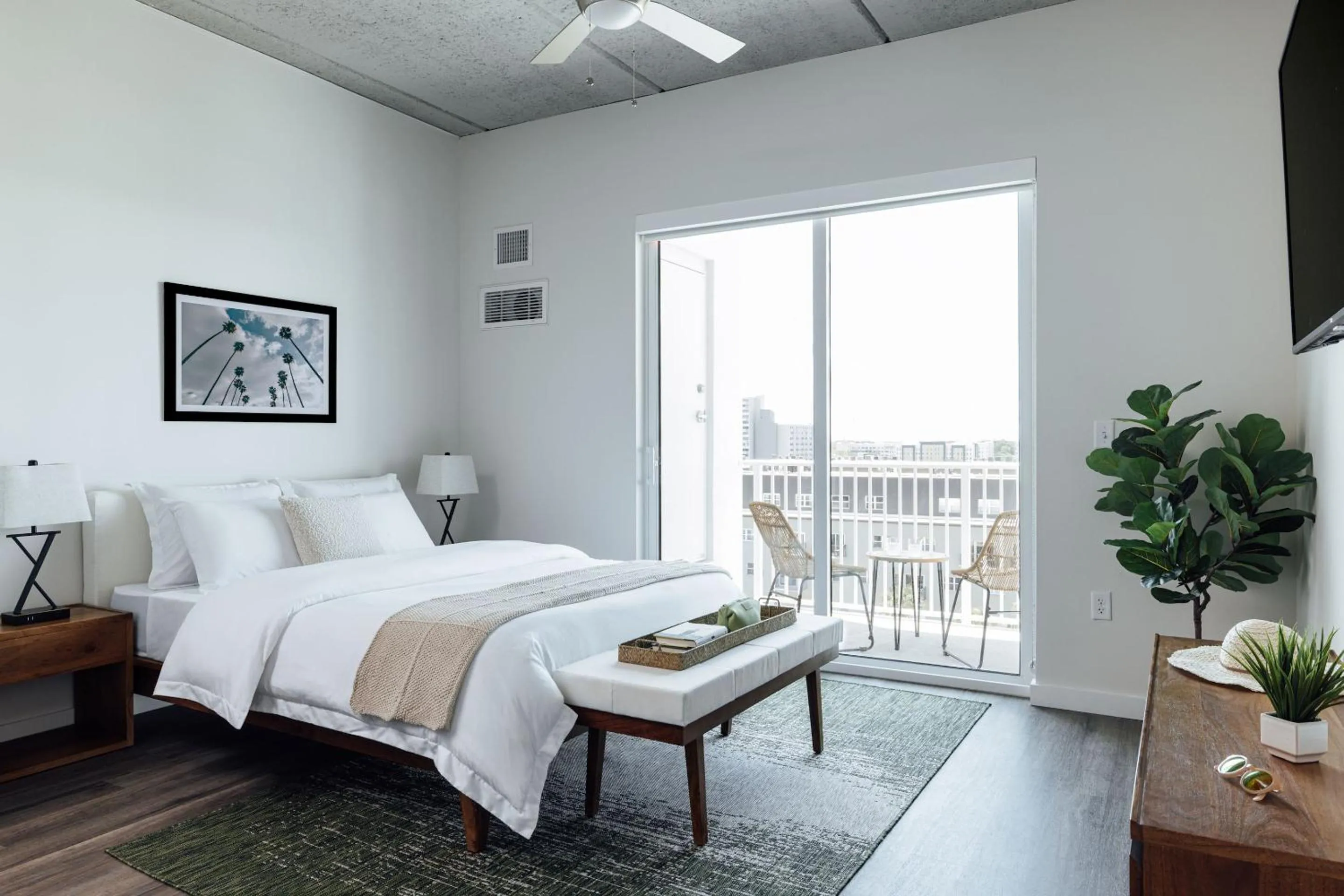 Bed in Mint House St. Petersburg - Downtown