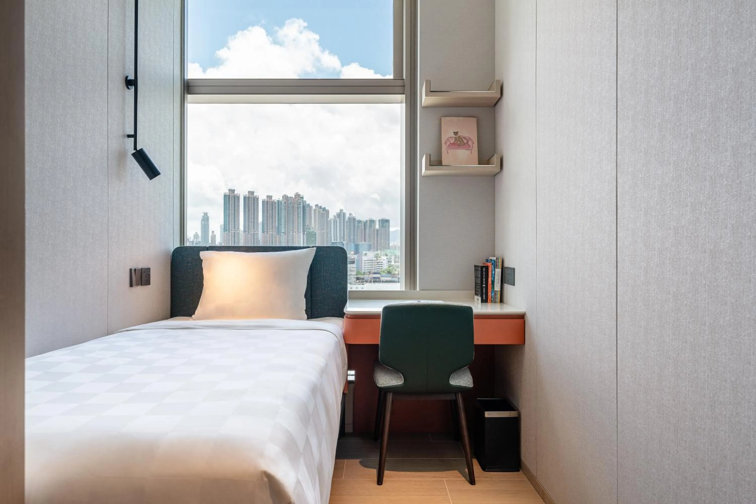 Bedroom in TOWNPLACE WEST KOWLOON