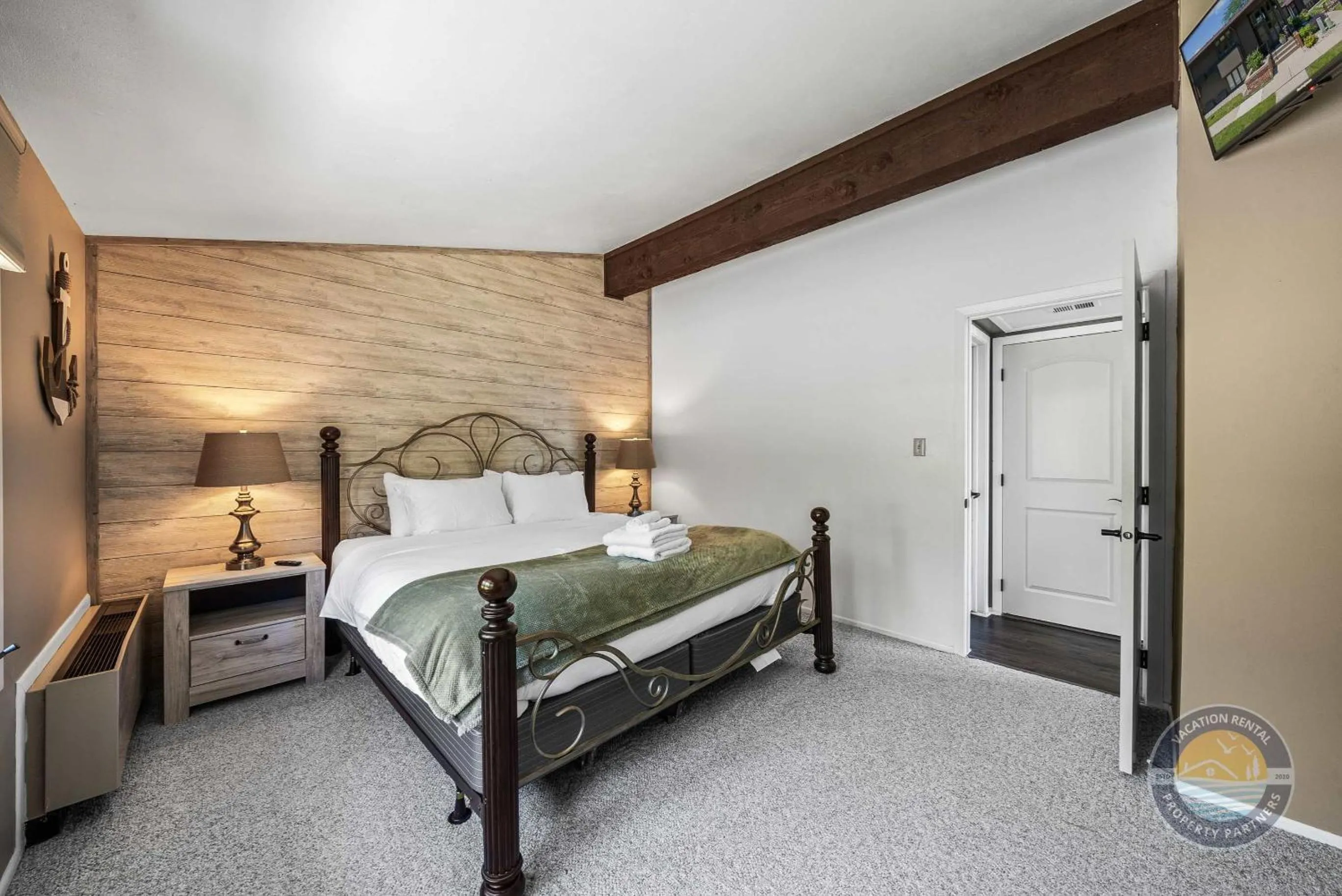 Bed in New Lake Como Condo with Lake Views