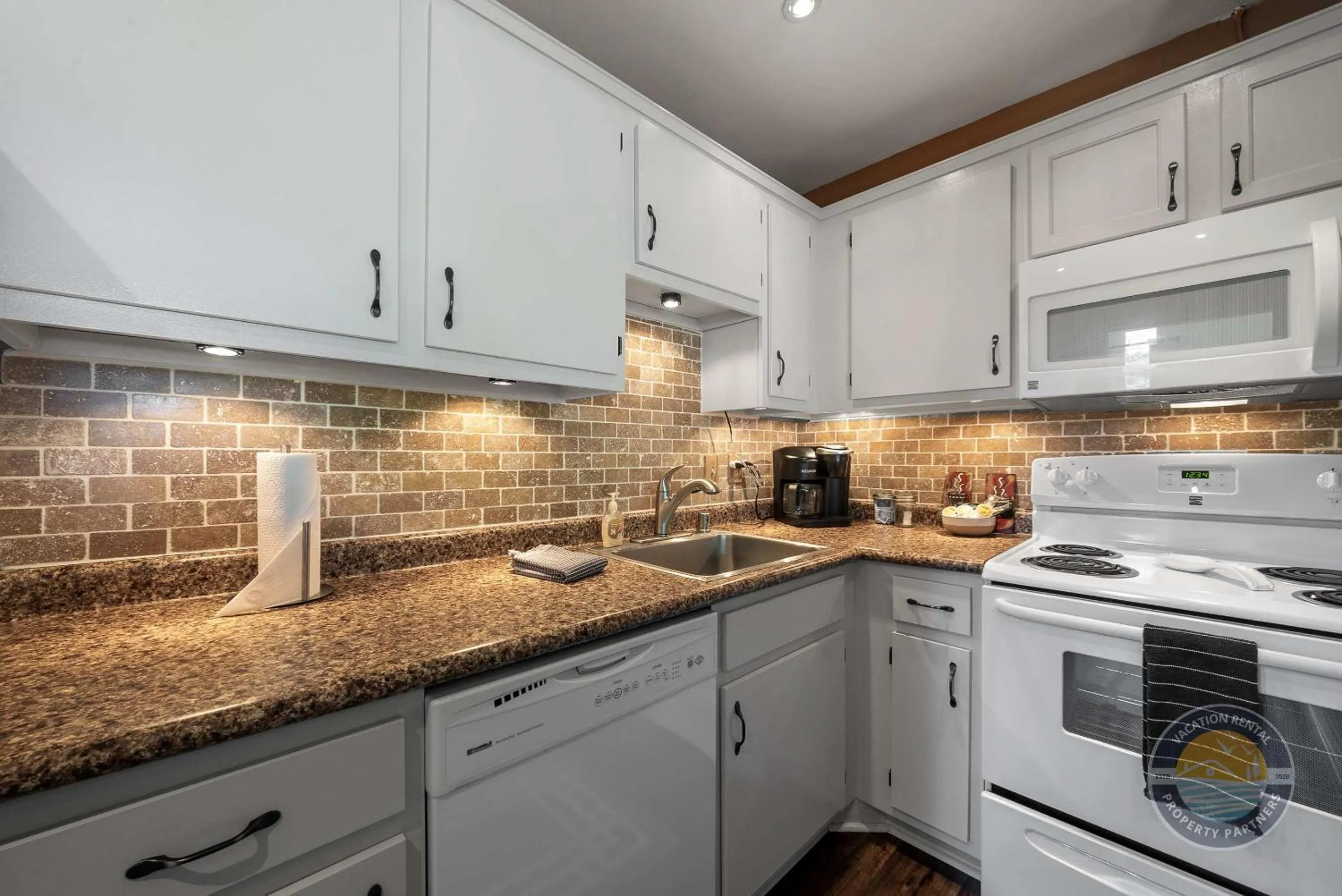 New Lake Como Condo with Lake Views