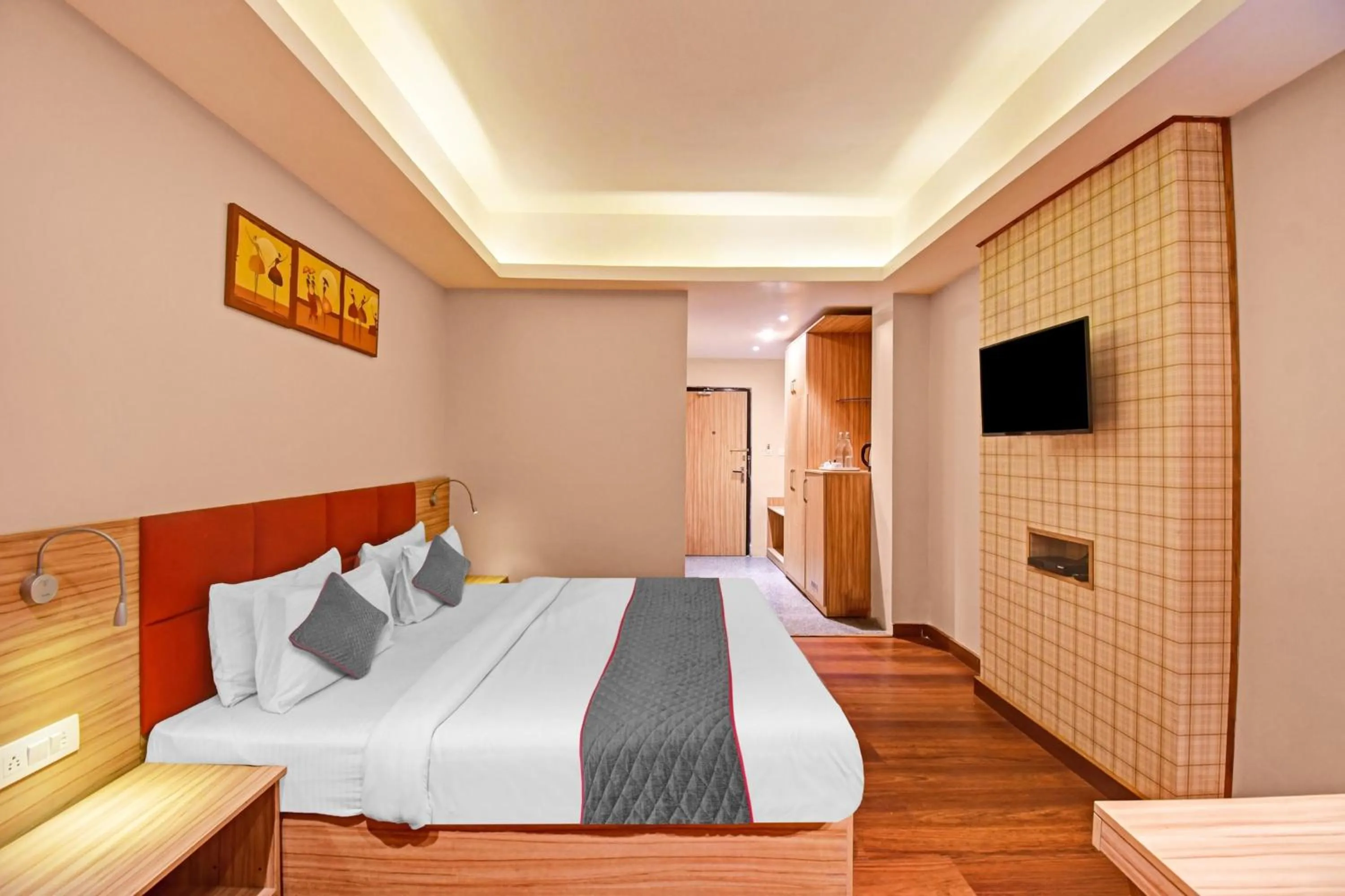 Bedroom, Bed in Townhouse Mansarovar Hotel