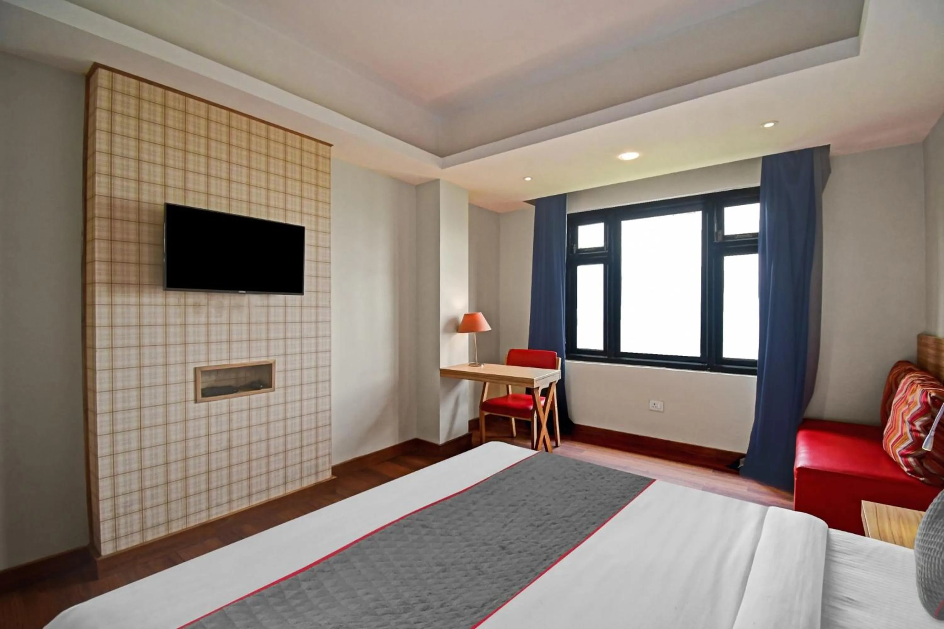 Bedroom, Bed in Townhouse Mansarovar Hotel