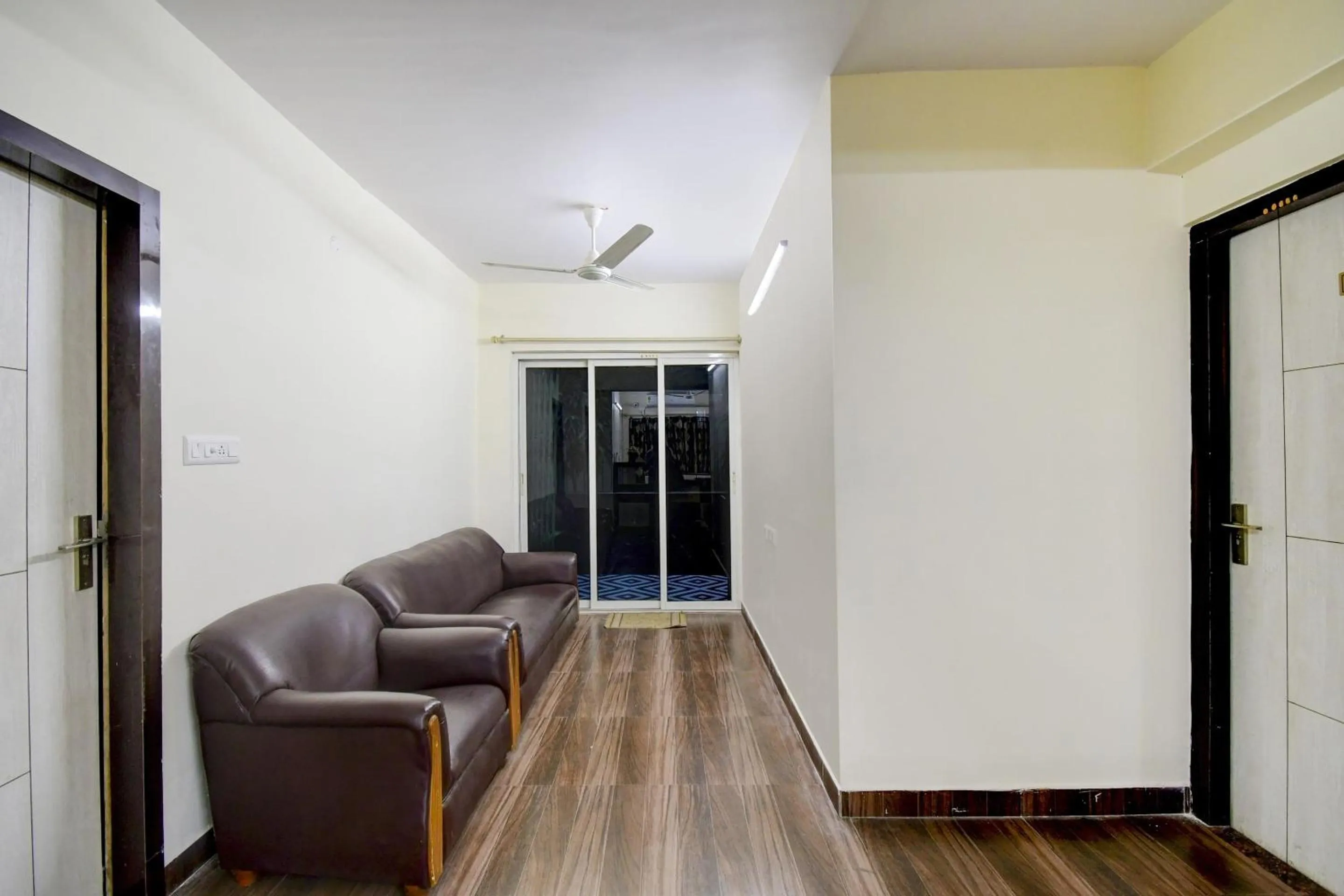 Lobby or reception in Townhouse TR Residence Newtown
