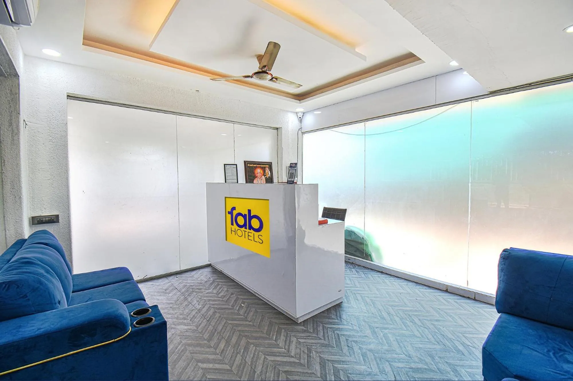 Lobby or reception in FabHotel Red Velvet Inn & Suites