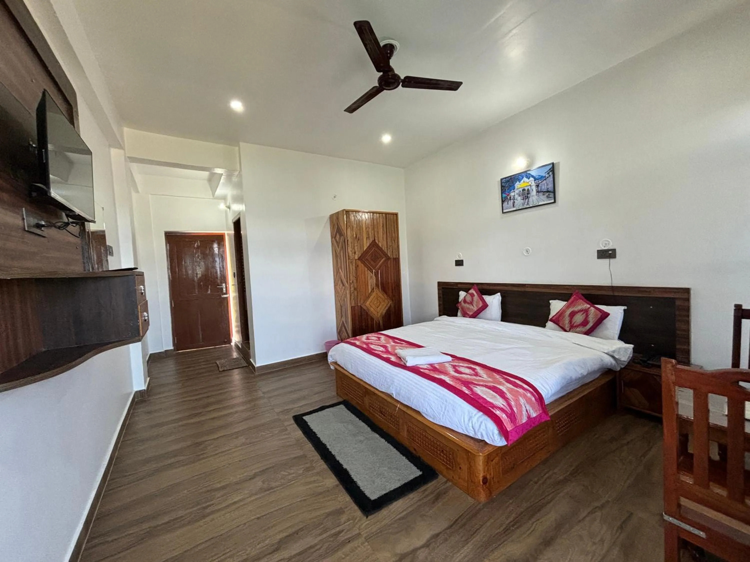 Bed in Lap Of Himalayas Resort