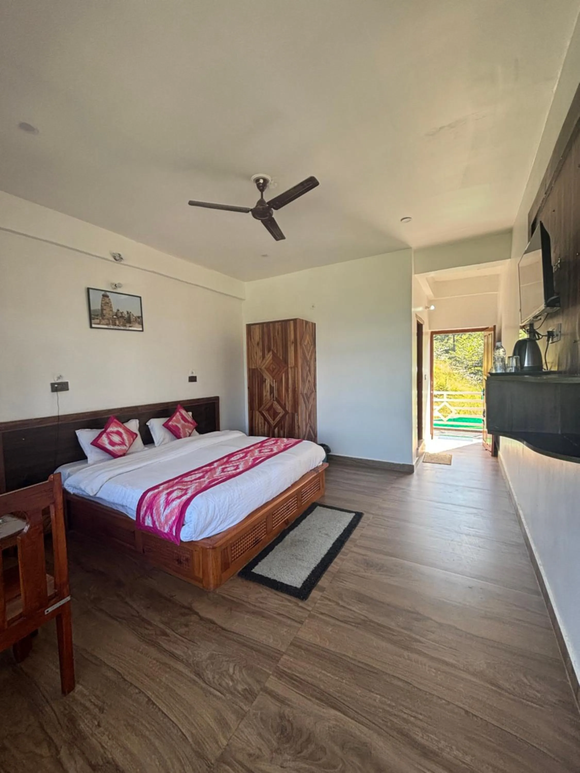 Bed in Lap Of Himalayas Resort