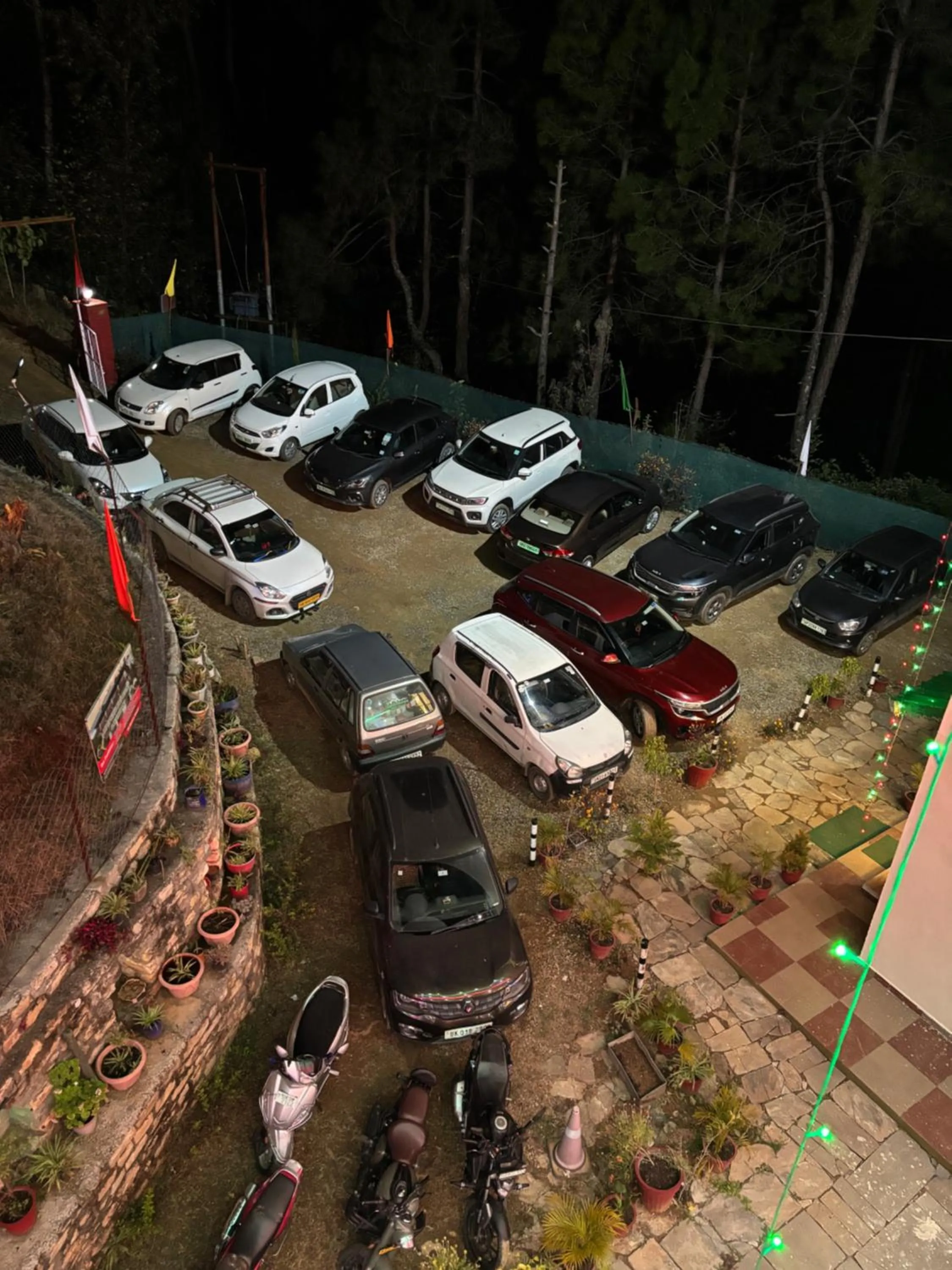 Lap Of Himalayas Resort