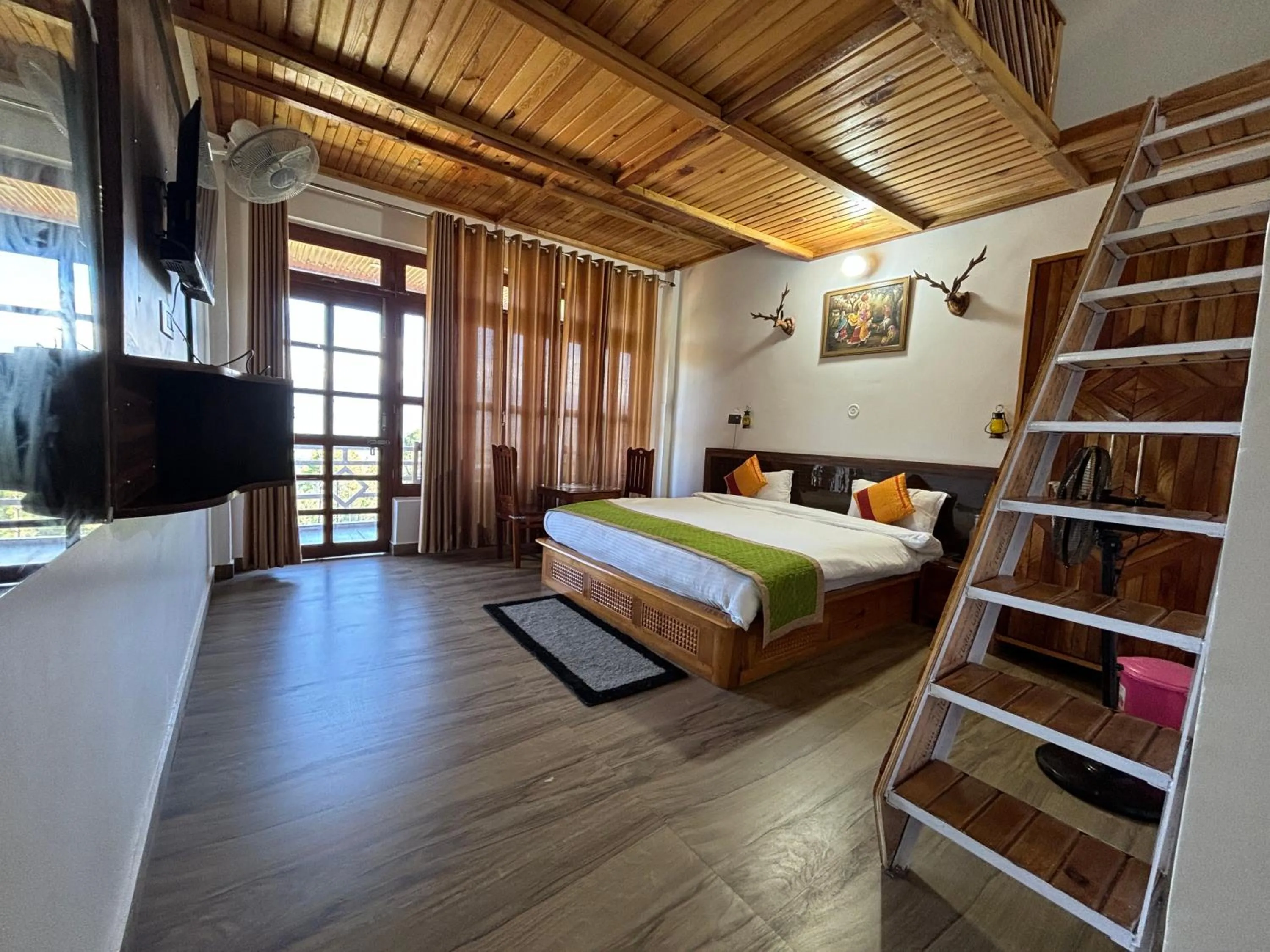 Bed in Lap Of Himalayas Resort