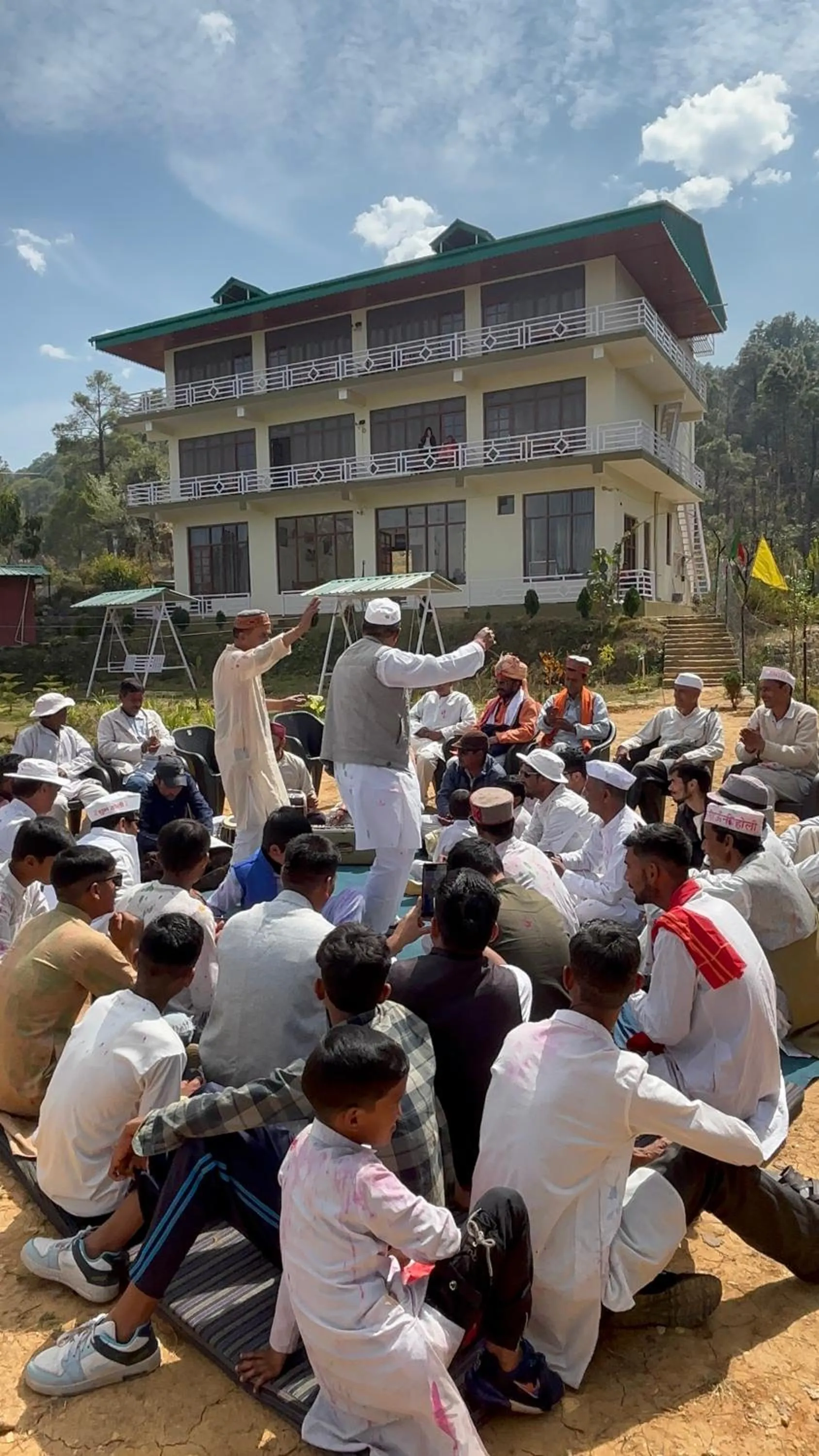 Lap Of Himalayas Resort