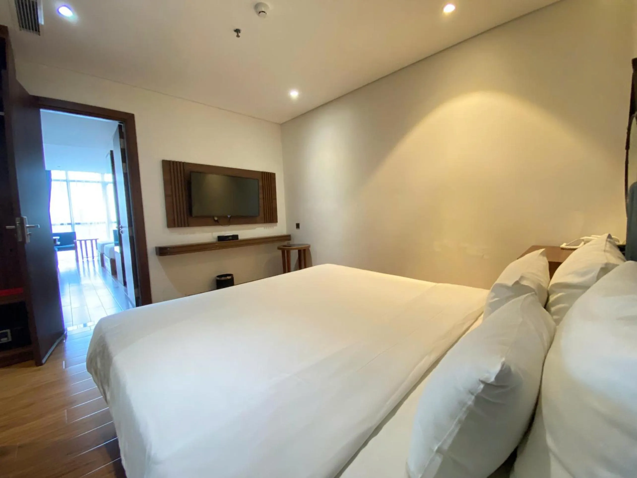 Patio, Bed in Ruby Star Da Nang - Central My Khe Beach