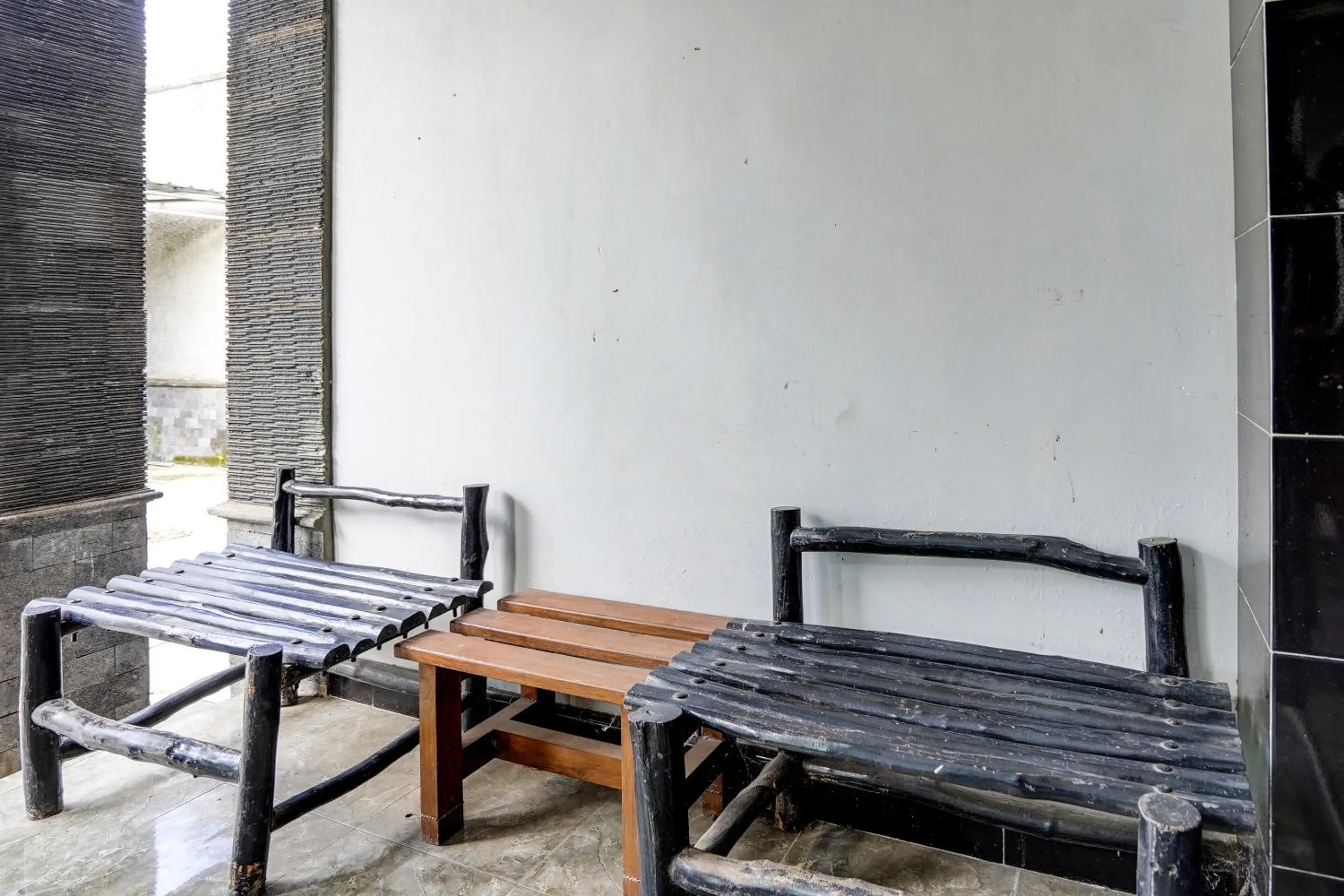 Lobby or reception in SPOT ON 92480 Iwn Homestay Syariah