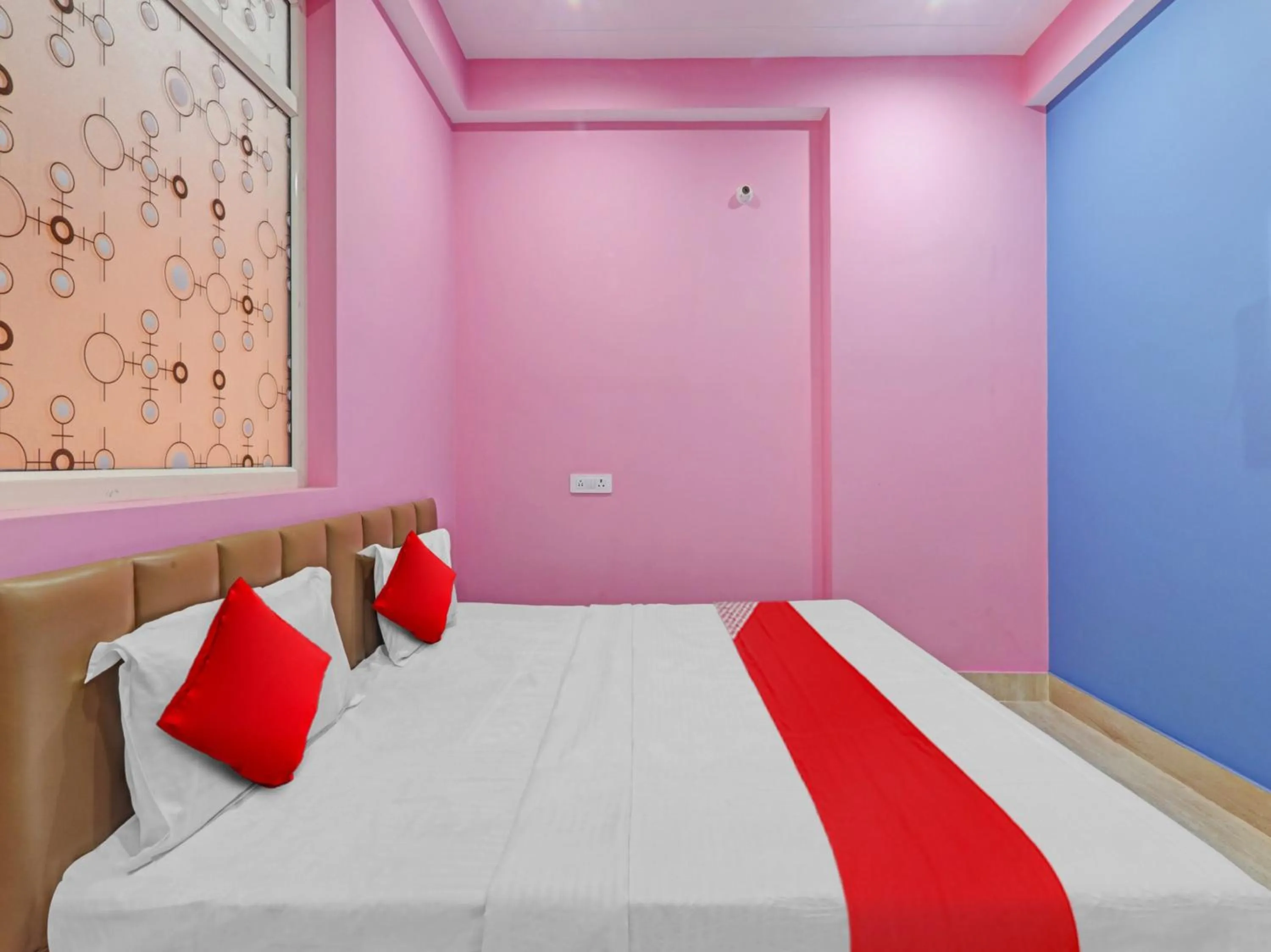 Bedroom, Bed in Hotel O SRV INN