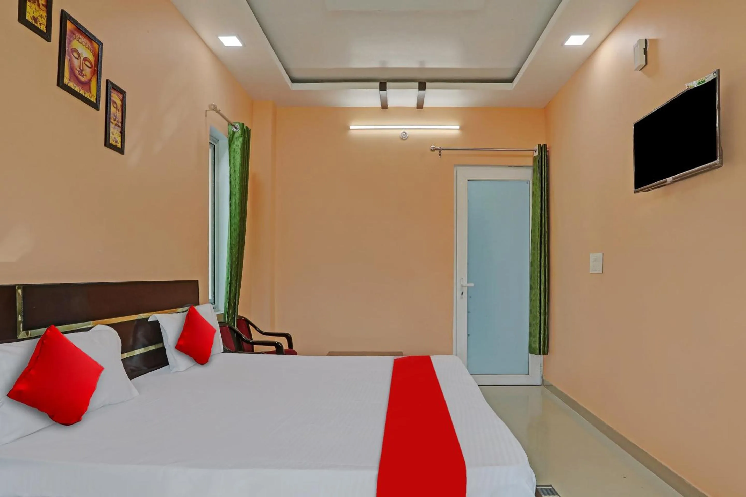 Bedroom, Bed in Hotel O Mb Garden & Resorts