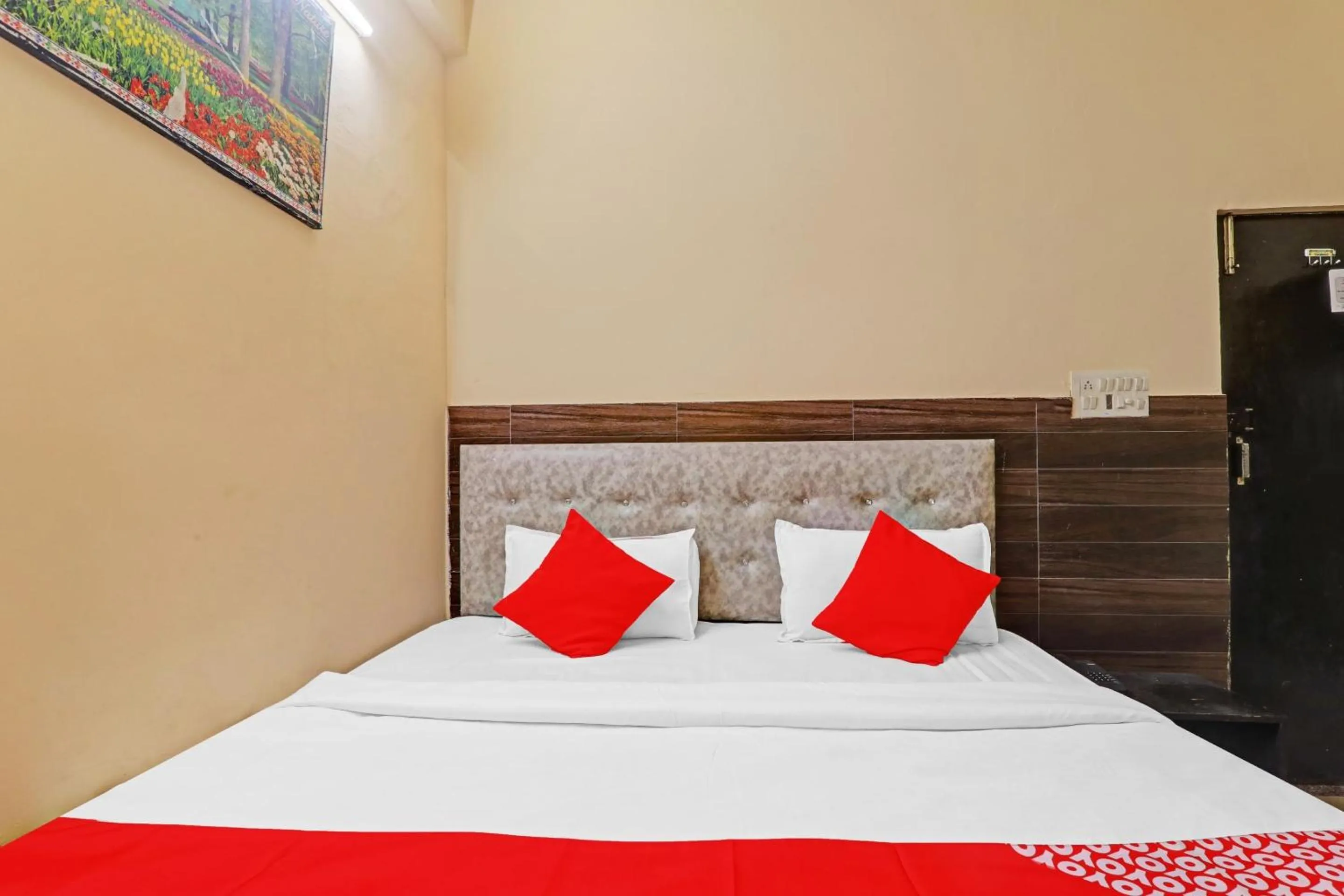 Bedroom, Bed in Super Hotel O Four Square