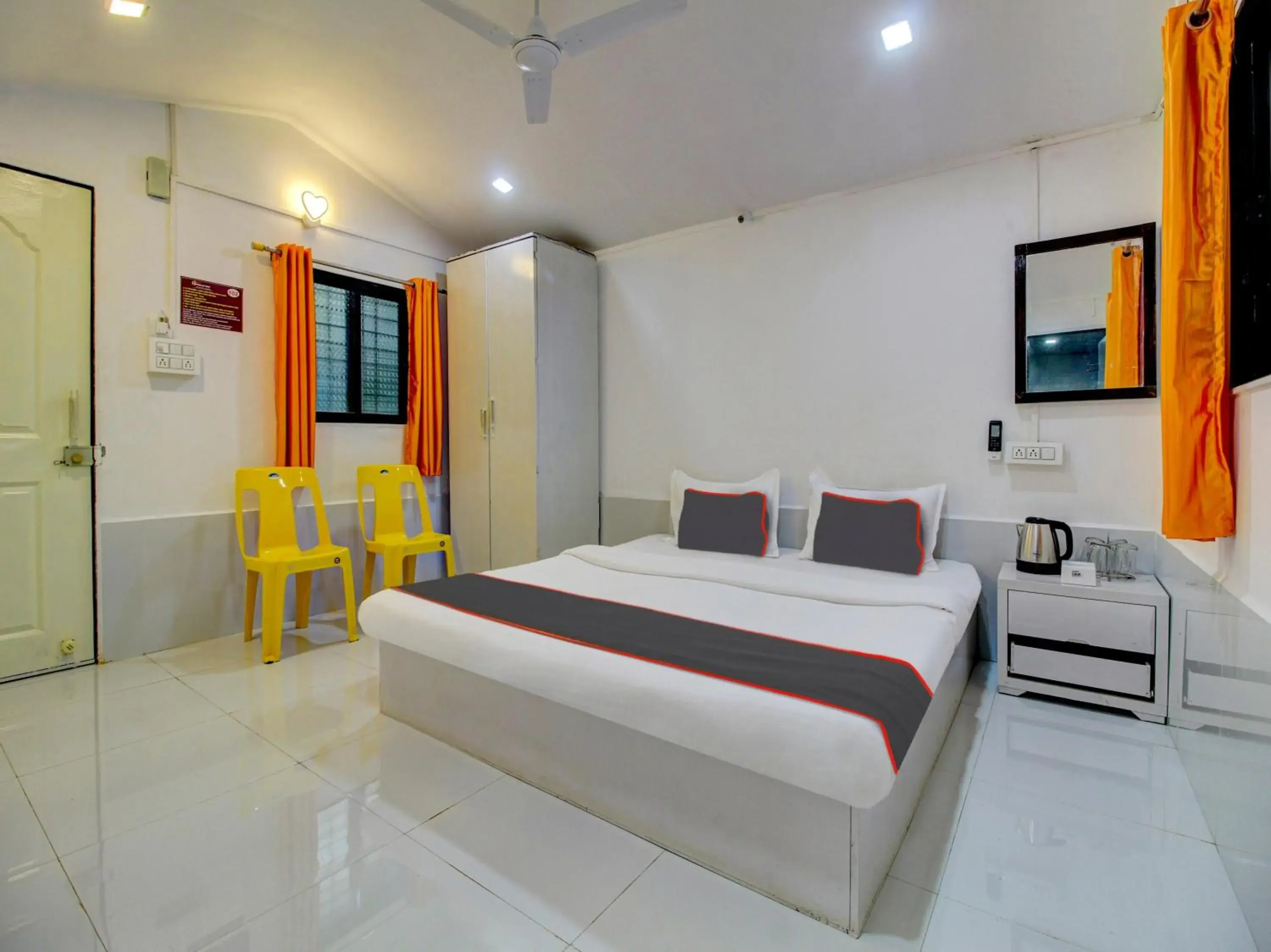 Classic Triple Room - single occupancy in Collection O Homely Stays Resort Classic Triple Room - single occupancy in Collection O Homely Stays Resort