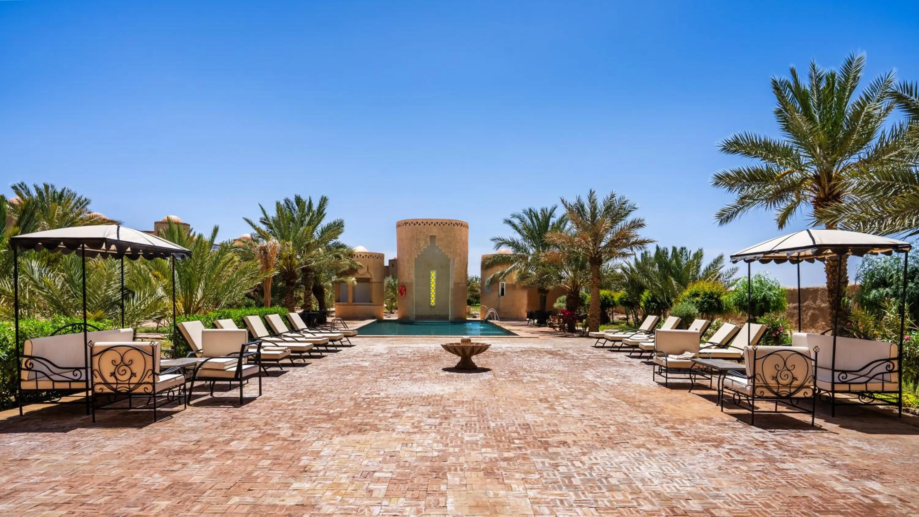 Swimming pool in Palais Du Desert Hotel & Spa