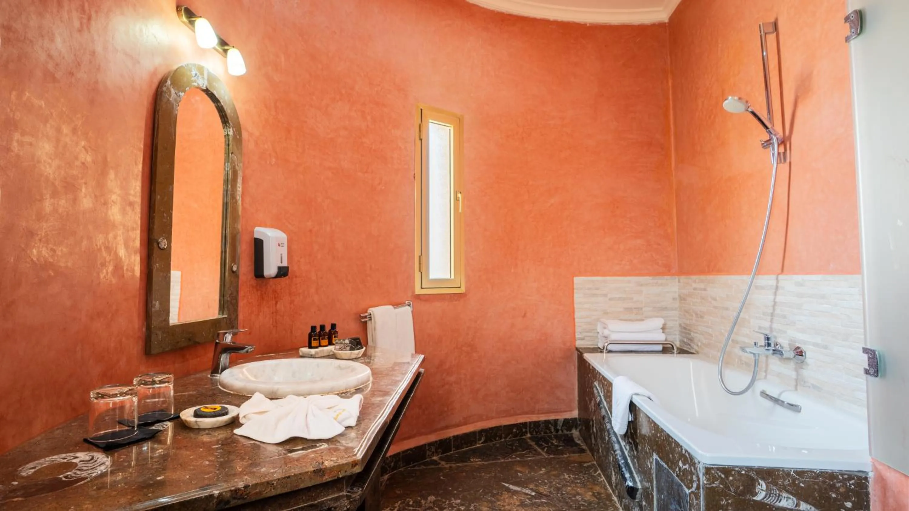 Bedroom in Palais Du Desert Hotel & Spa