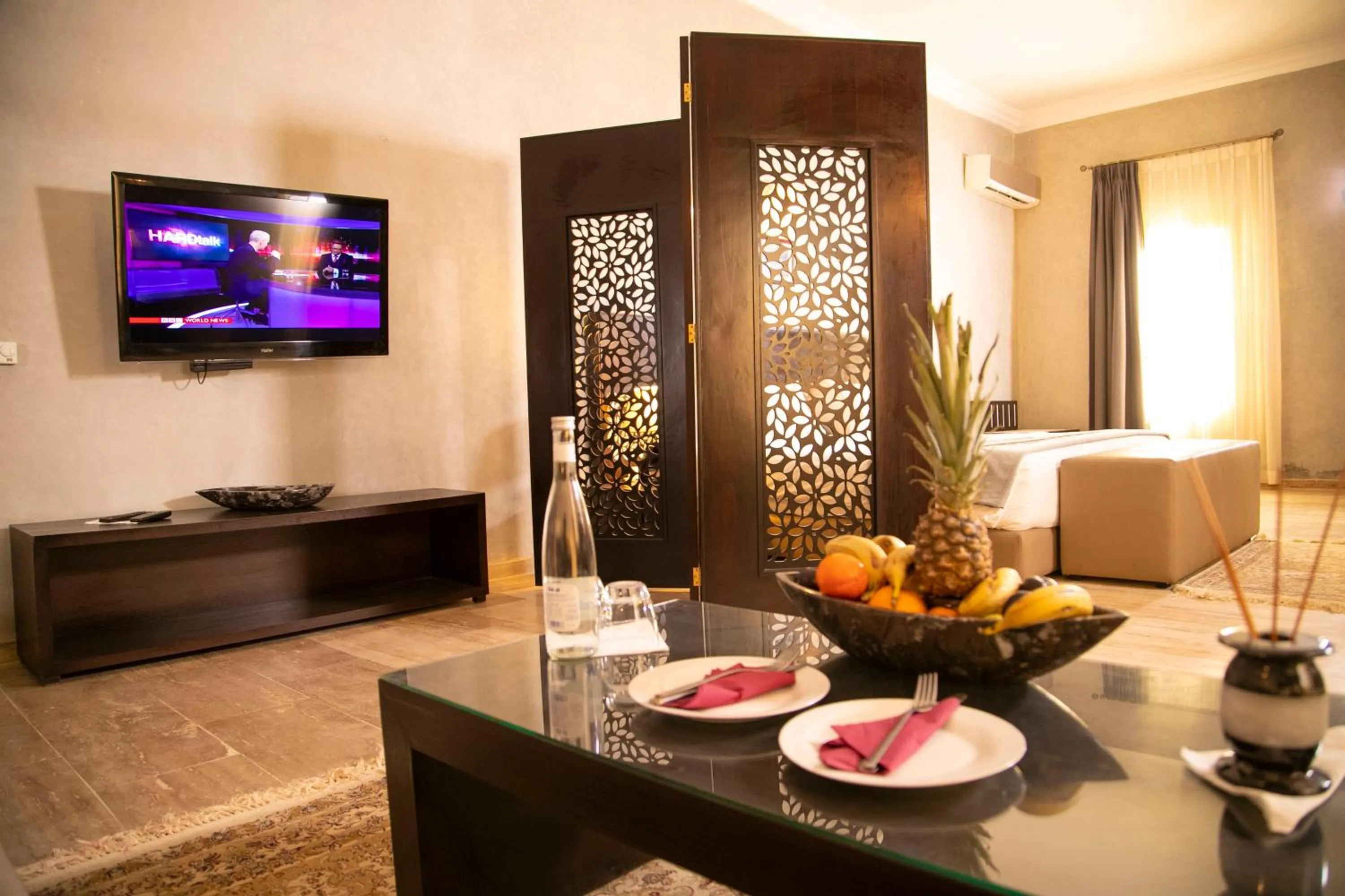 TV and multimedia in Palais Du Desert Hotel & Spa