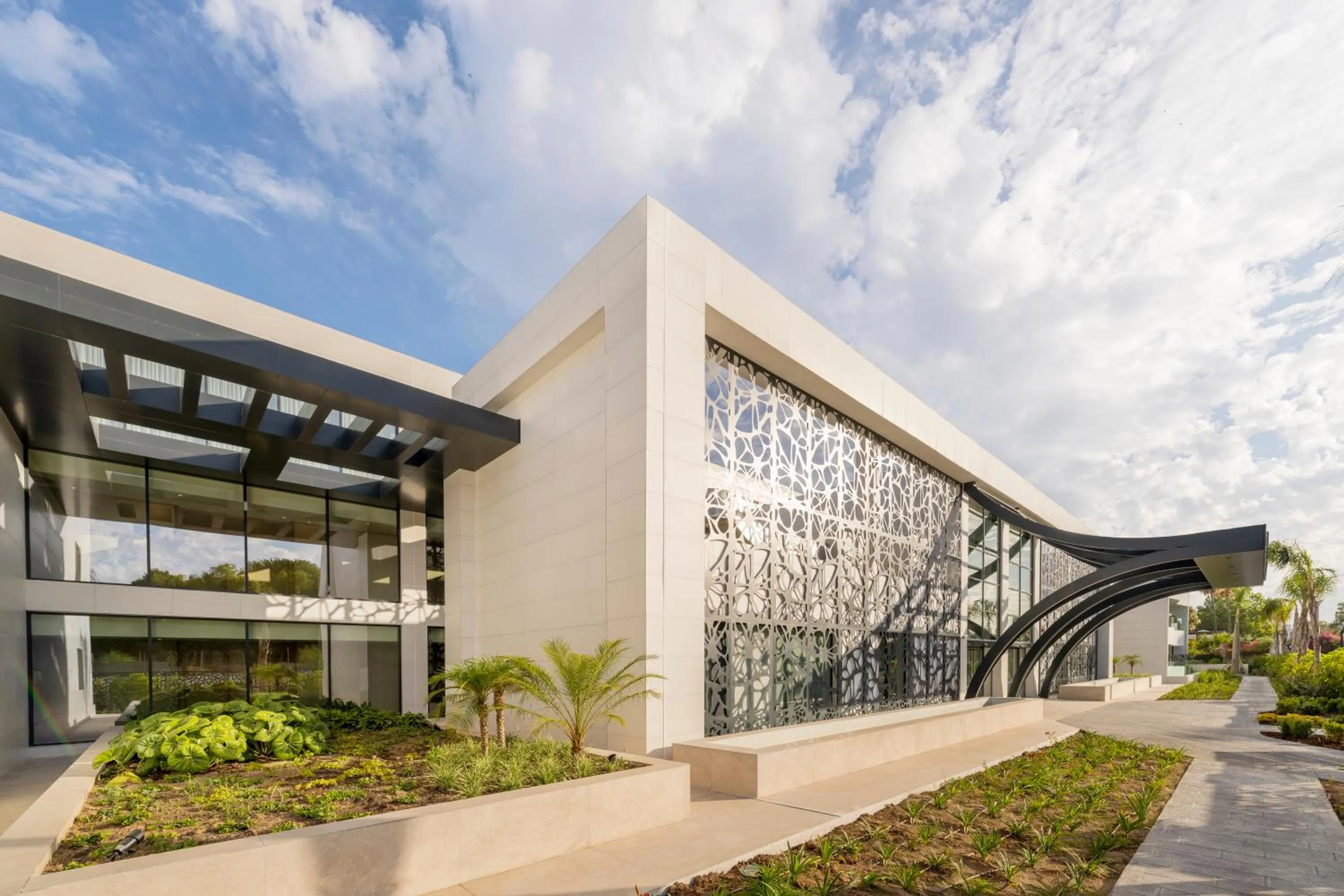 Facade/entrance in Eurostars Oasis Marbella