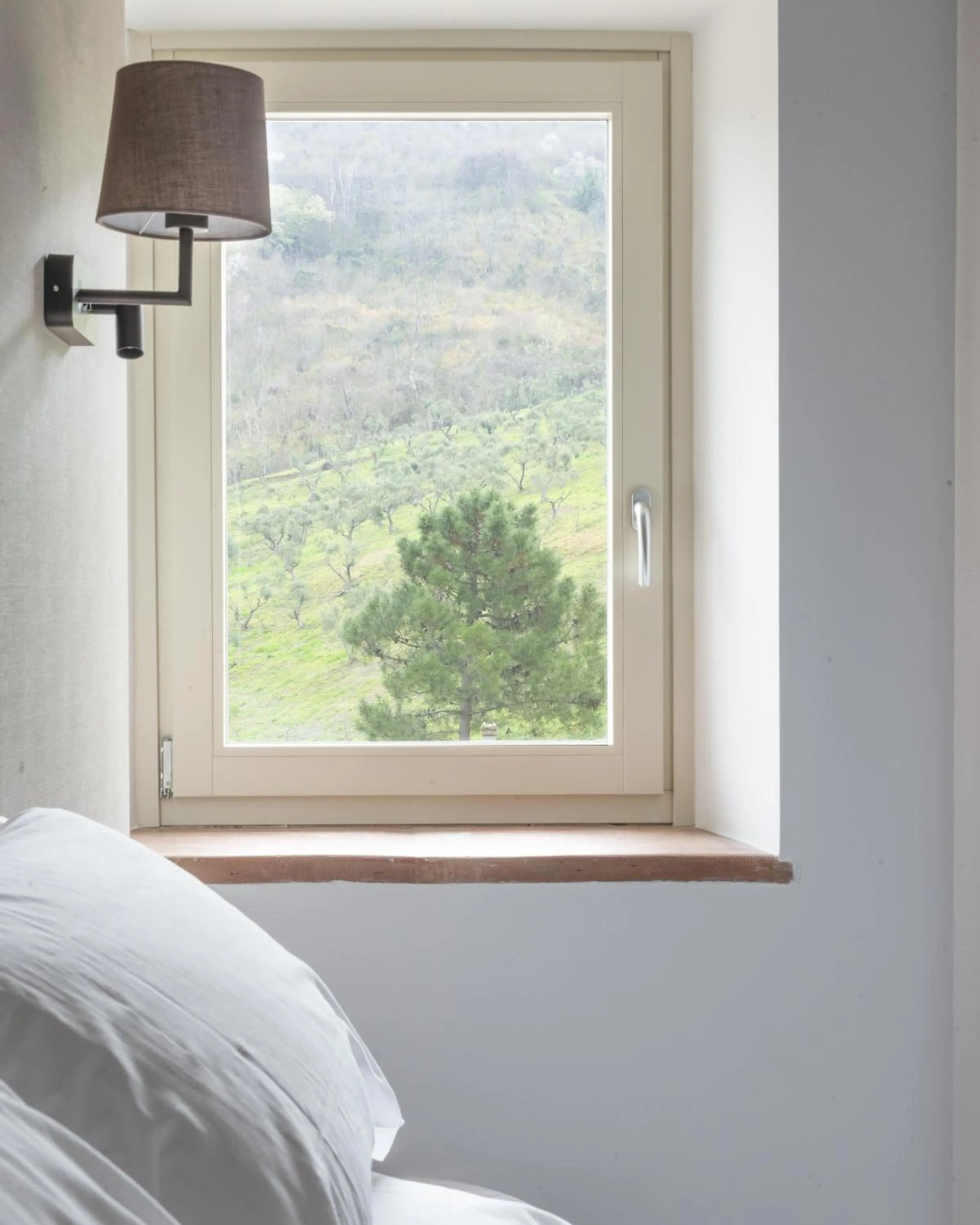 View (from property/room), Bed in Colle Serrano Relais & SPA