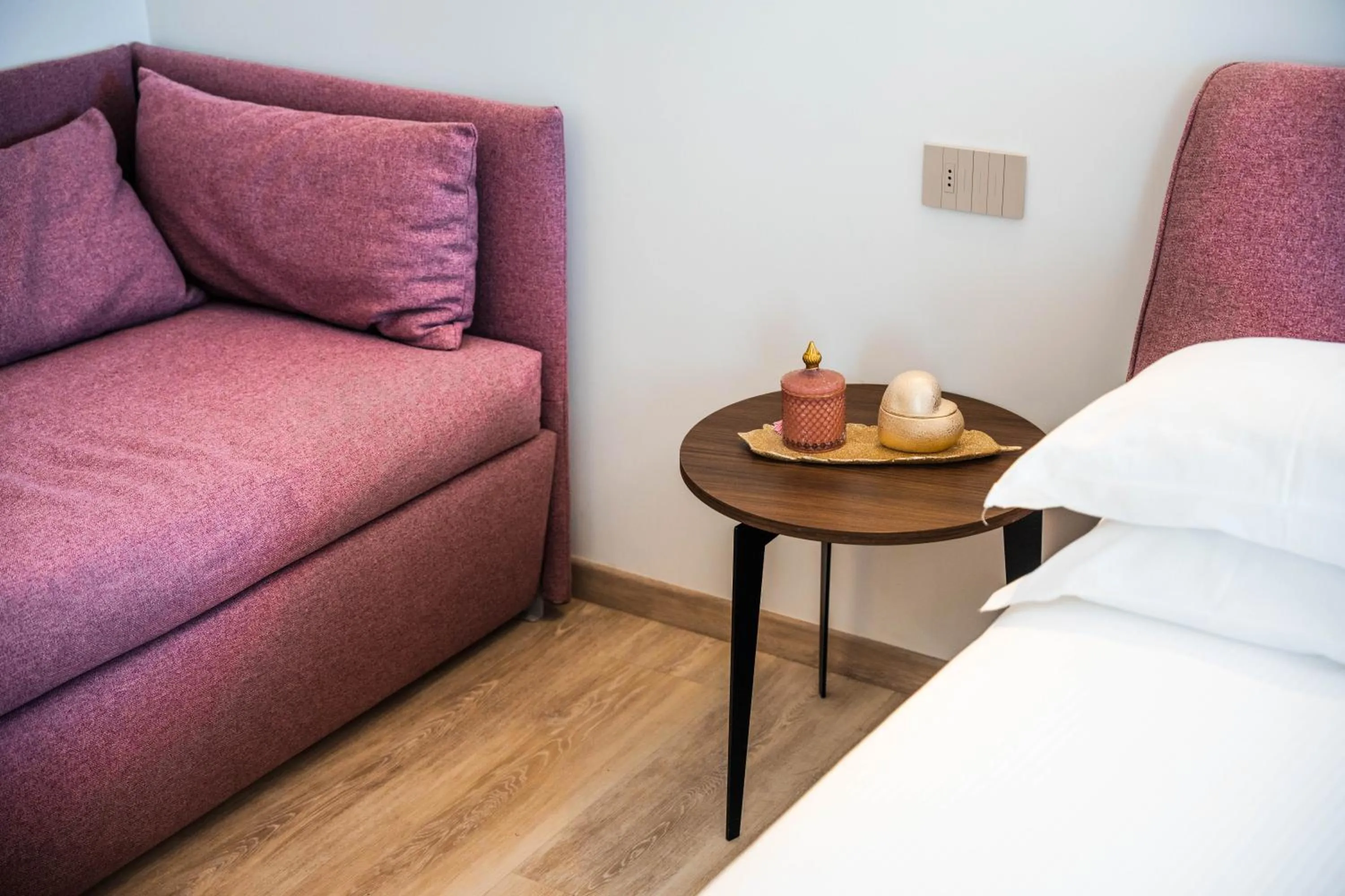 Decorative detail, Bed in Colle Serrano Relais & SPA