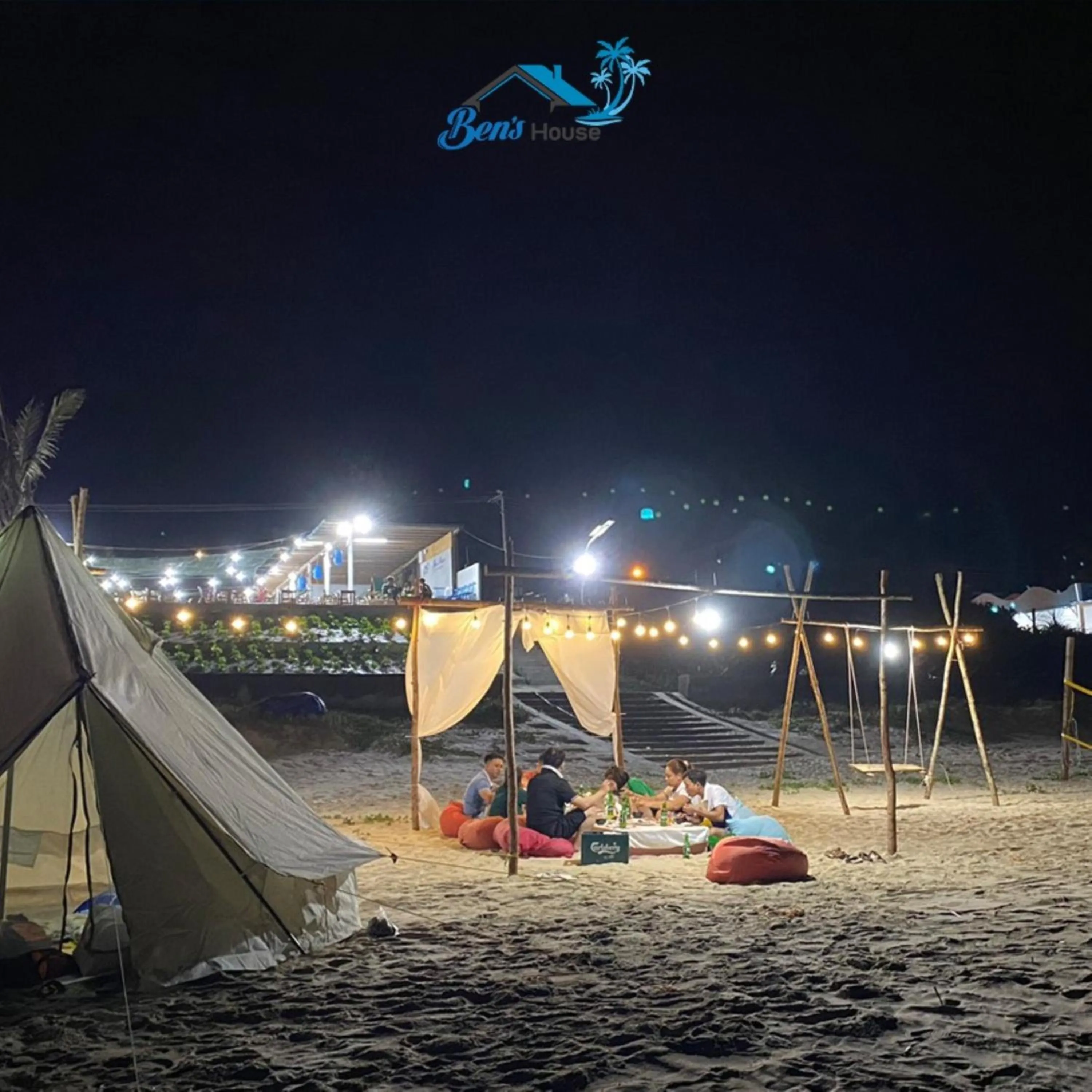 group of guests in Ben's House 3