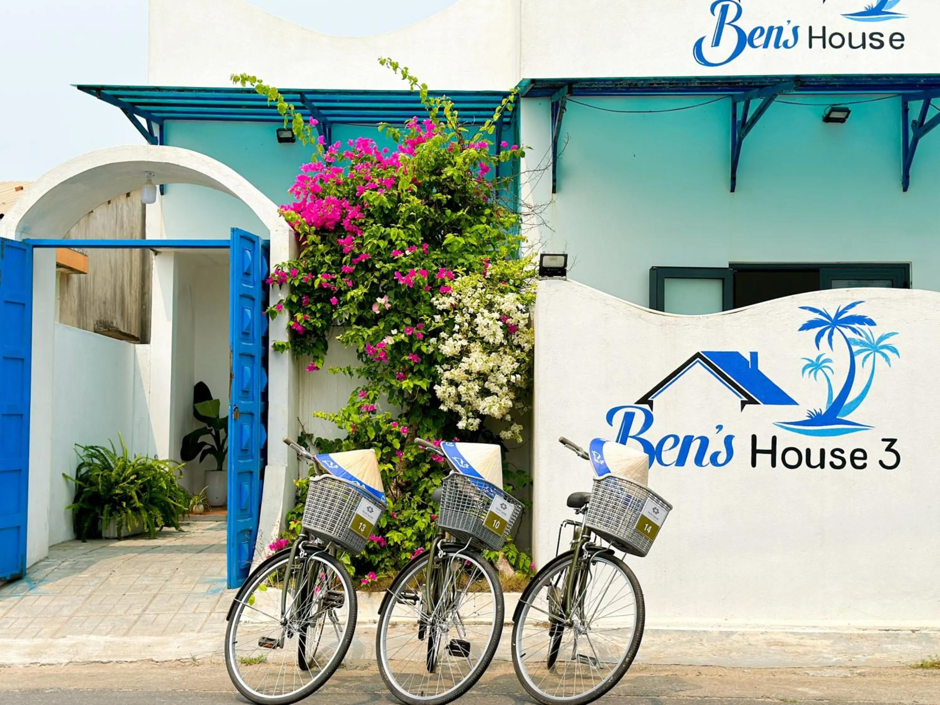 Logo/Certificate/Sign in Ben's House 3