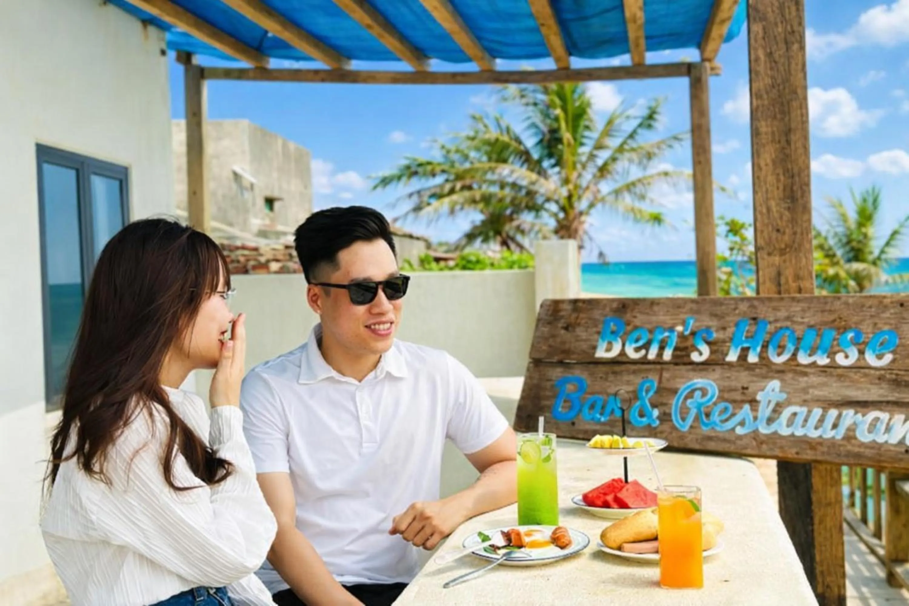 Food and drinks in Ben's House 3