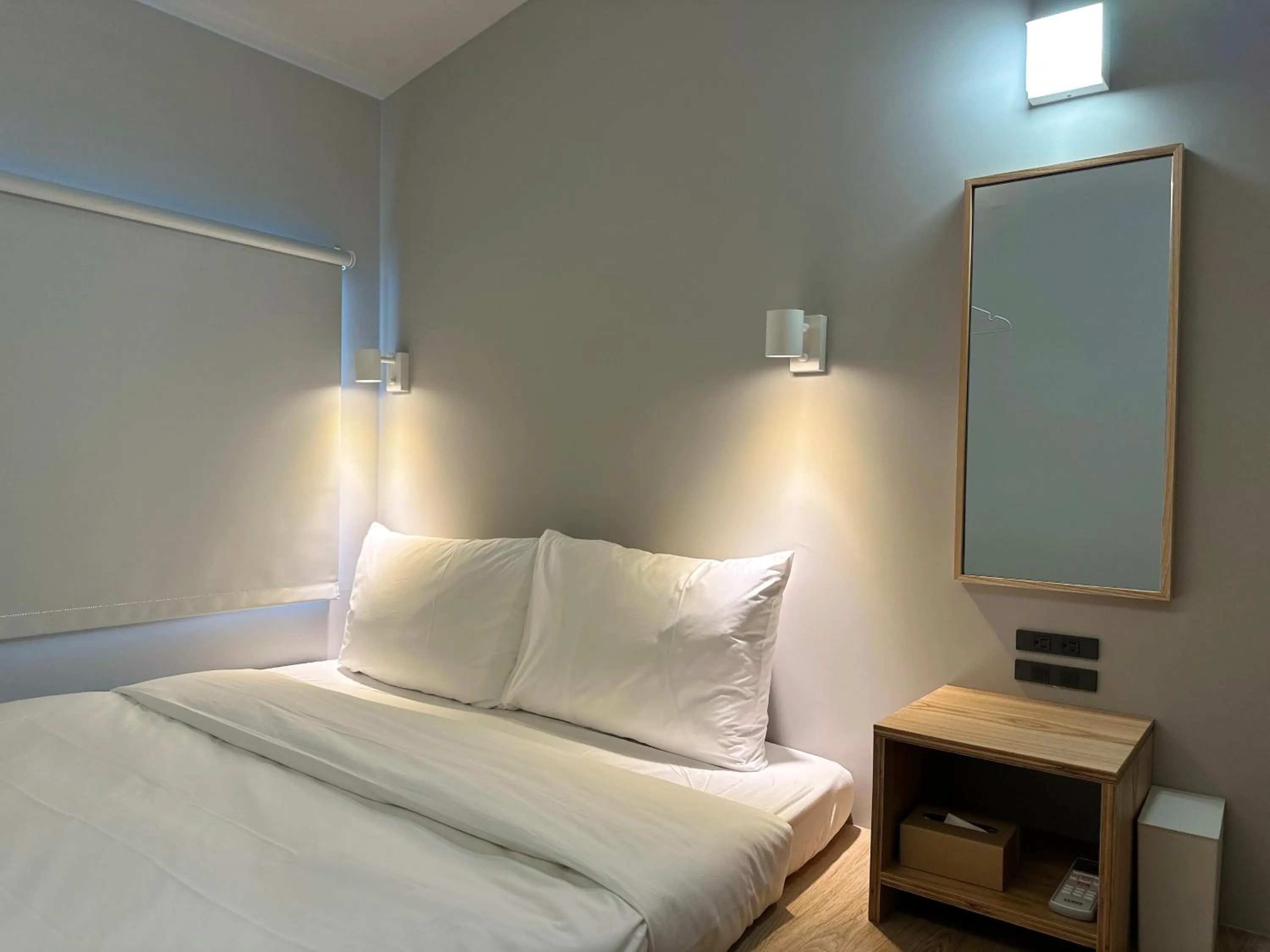 Photo of the whole room, Bed in KW2 Hostel