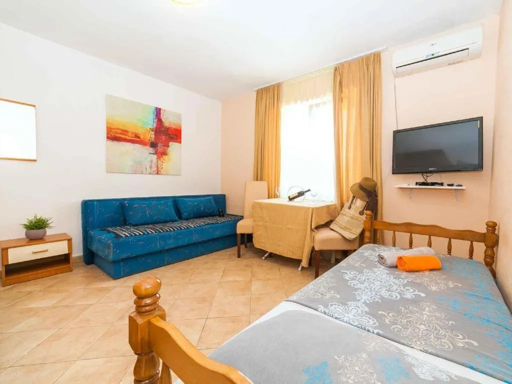 Maki Apartments - Plavi Horizonti Beach