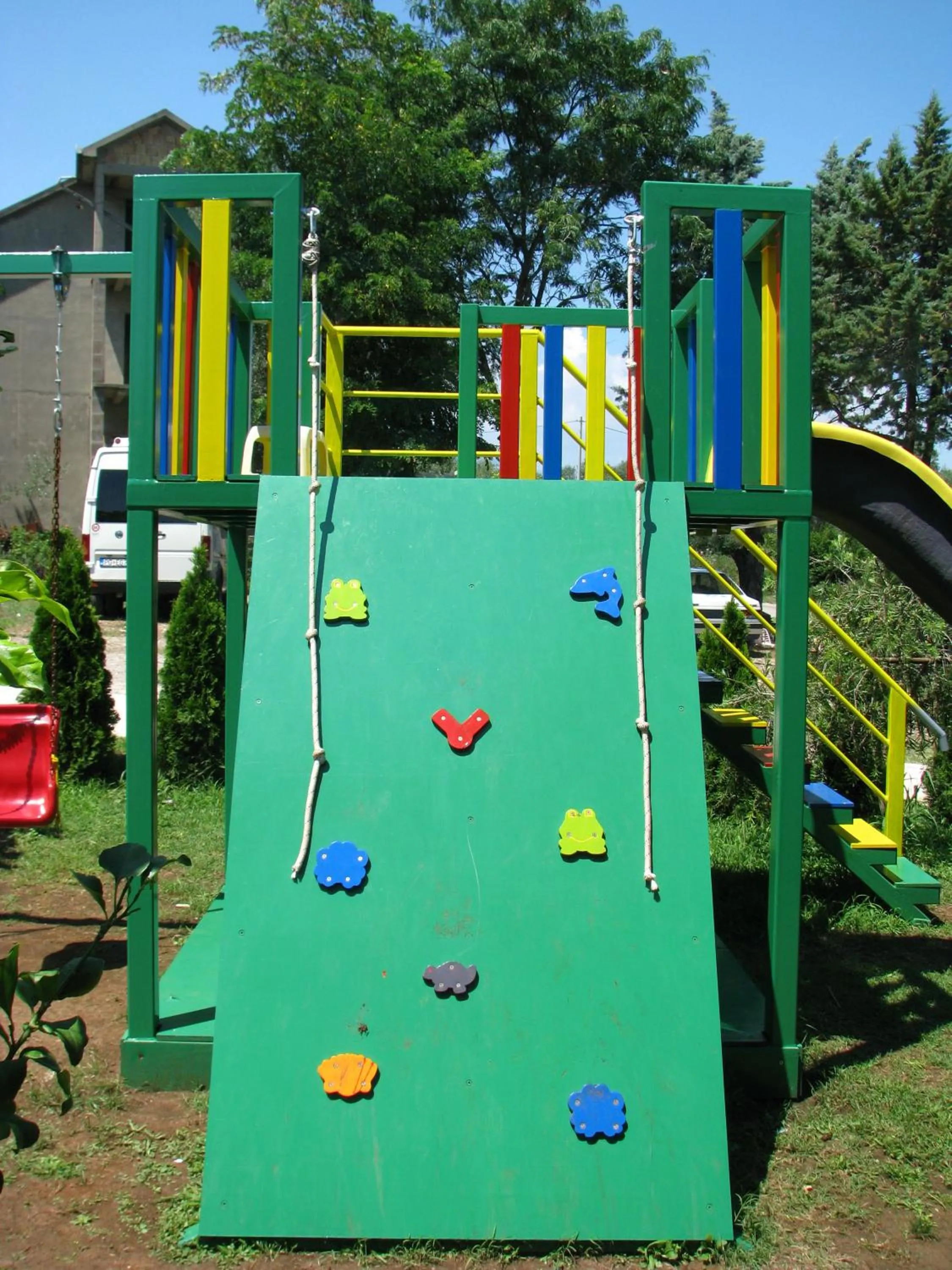 Children play ground in Maki Apartments - Plavi Horizonti Beach