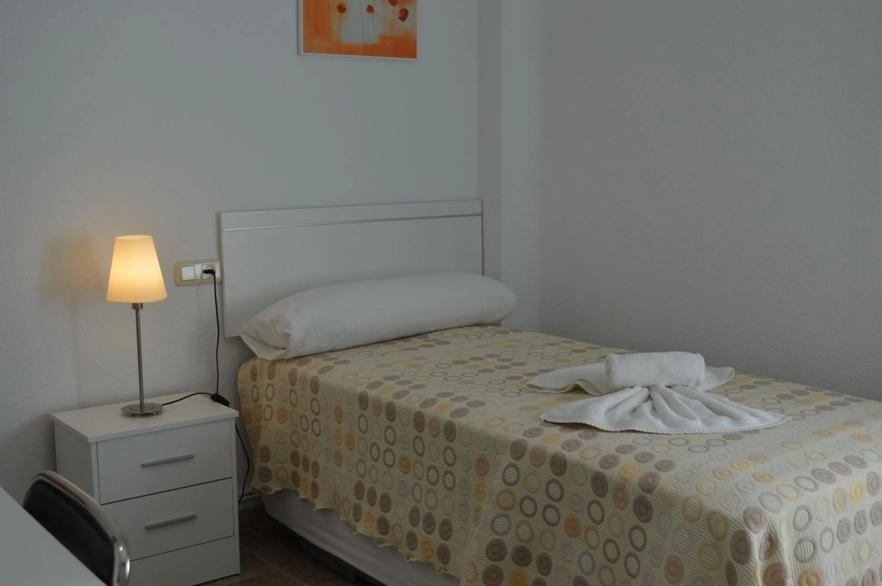 Photo of the whole room, Bed in Nuevo Hotel Capitolio