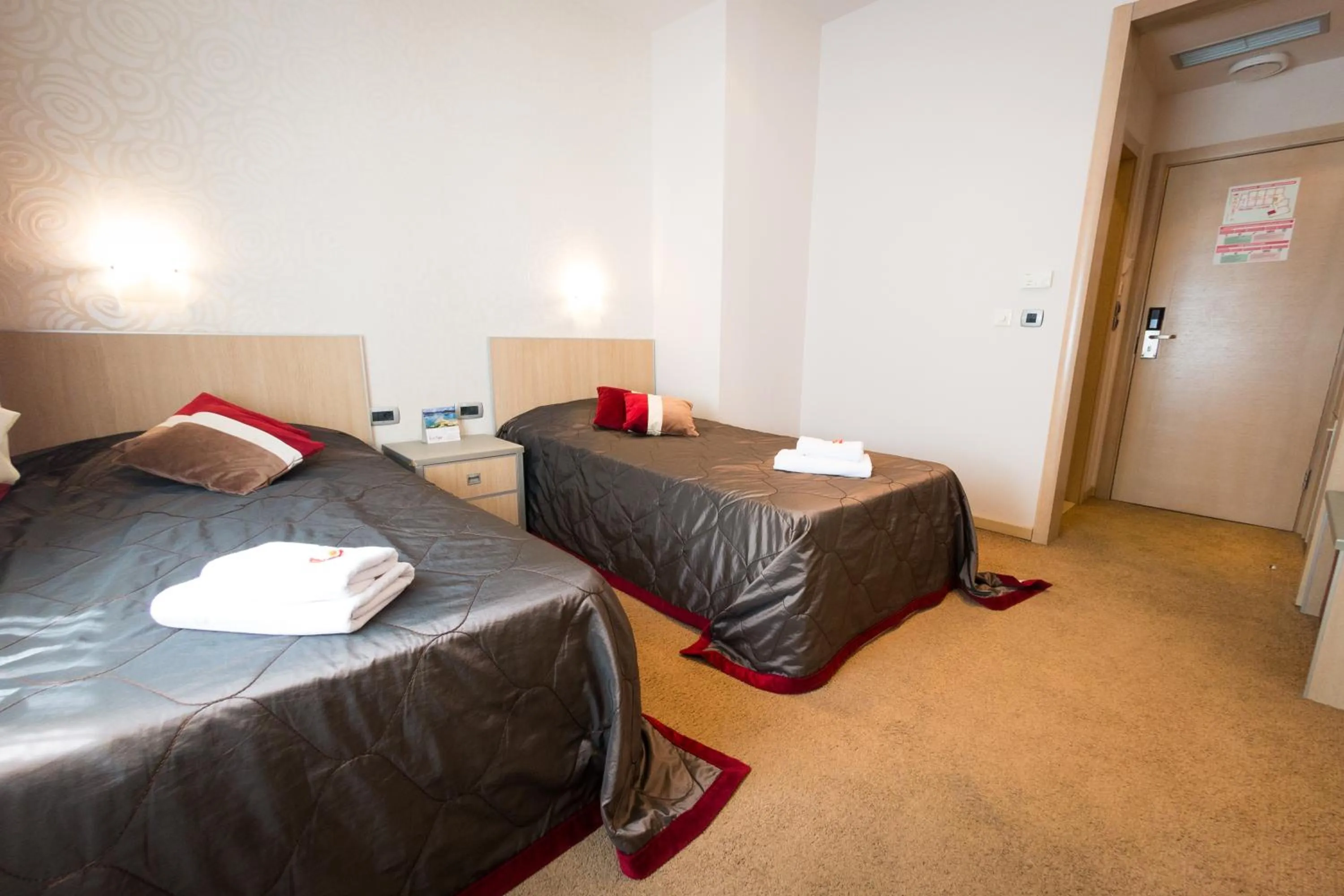 Bed in Garni Hotel Vigor - EV station