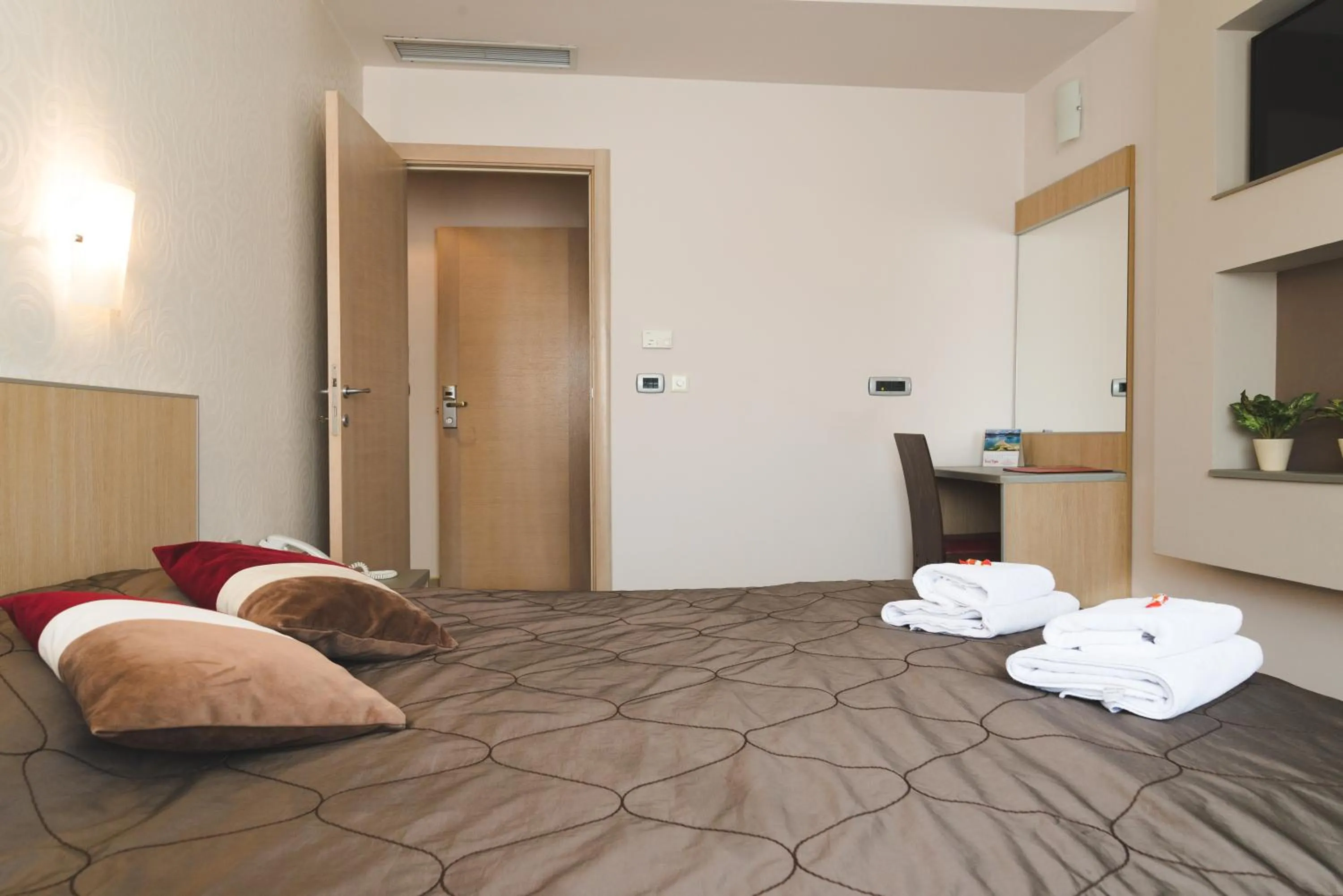 Bed in Garni Hotel Vigor - EV station