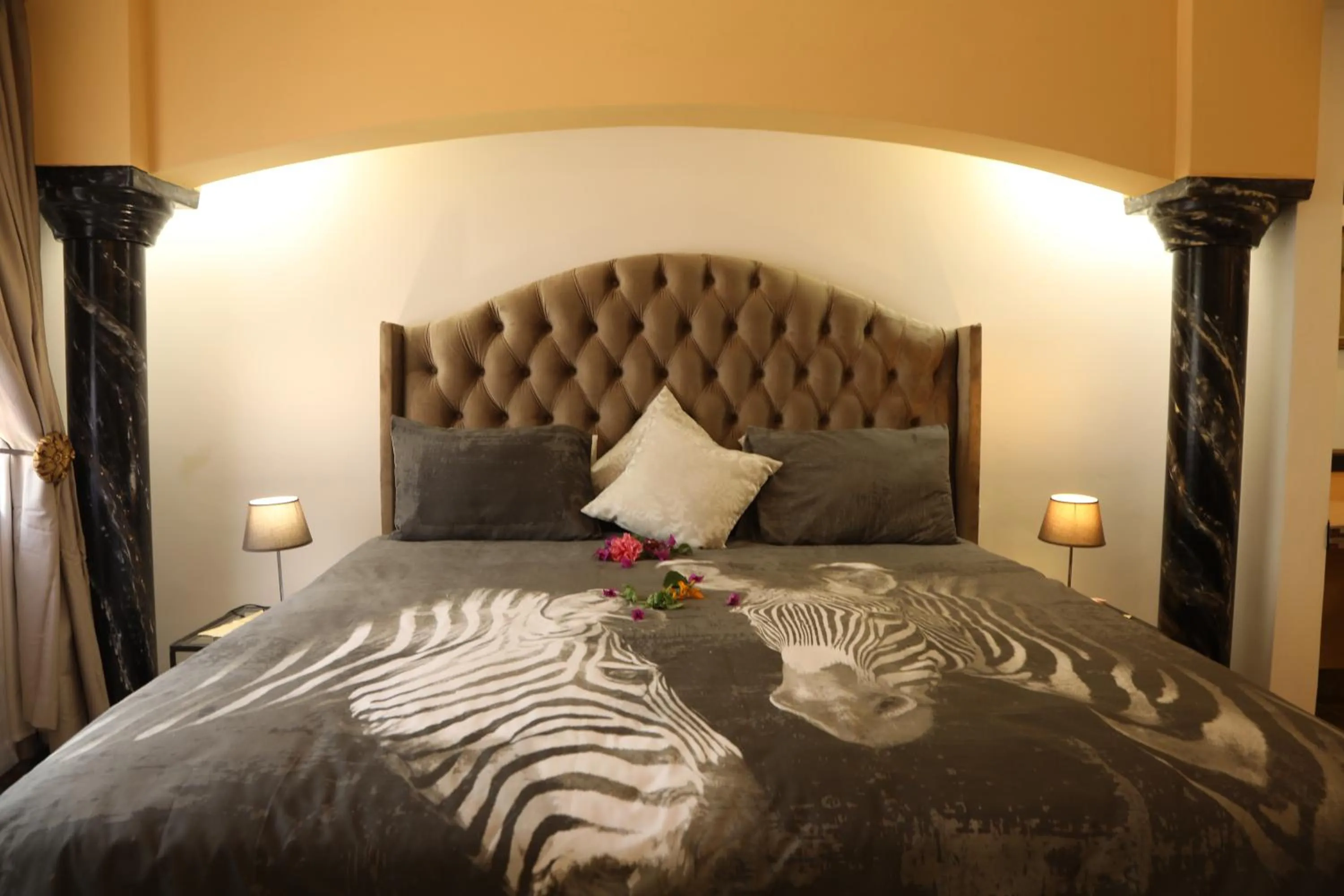 Bed in Villa Ticino Guest House