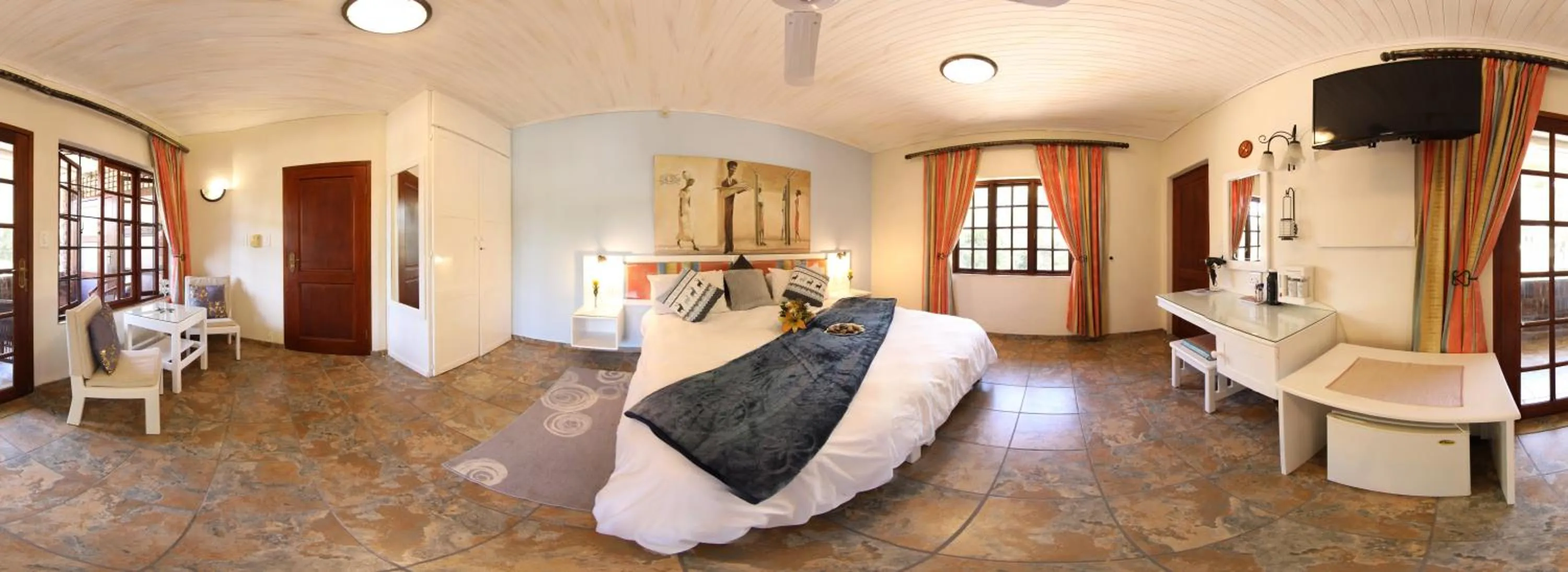 Bed in Villa Ticino Guest House