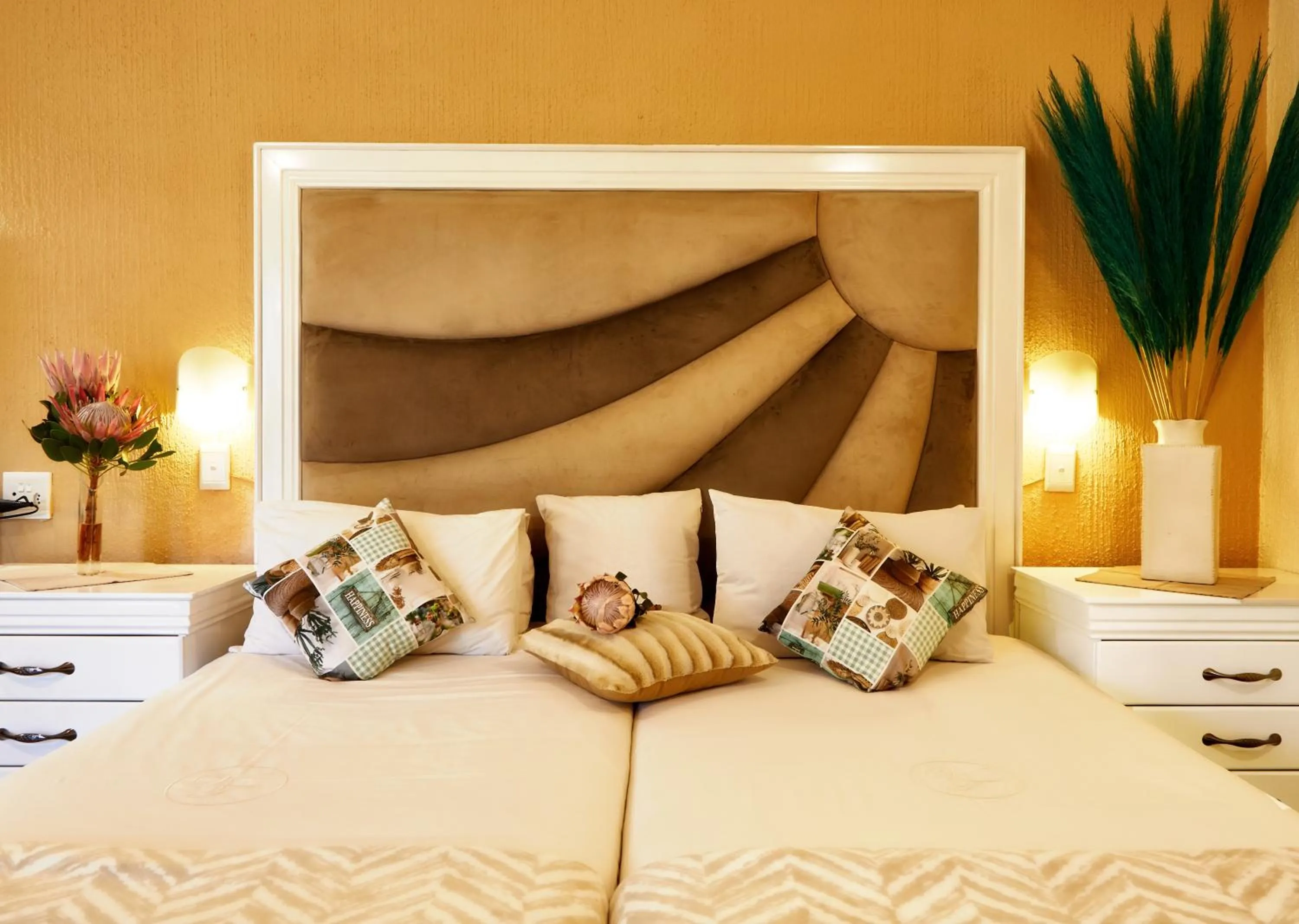 Bedroom, Bed in Villa Ticino Guest House