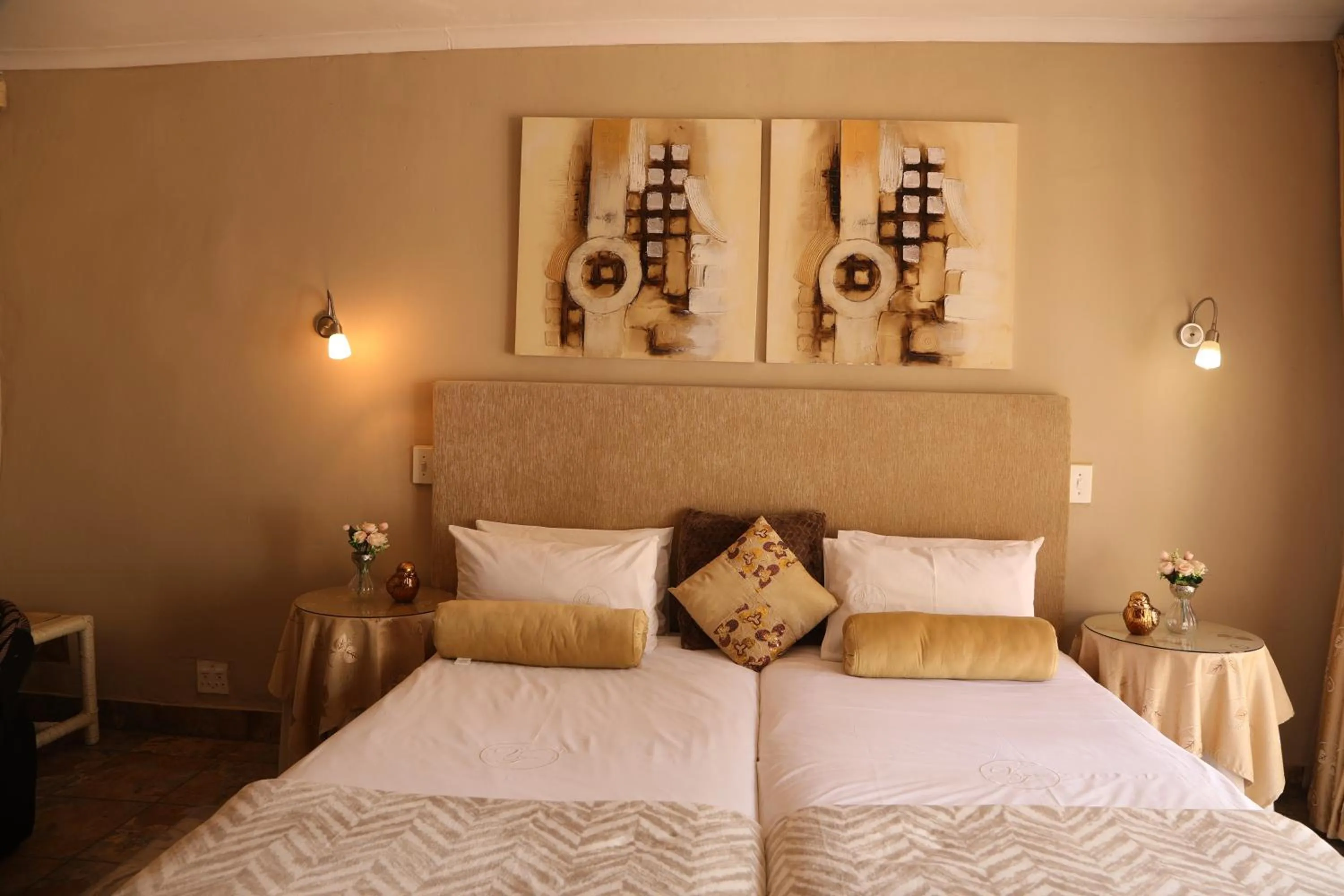 Bed in Villa Ticino Guest House