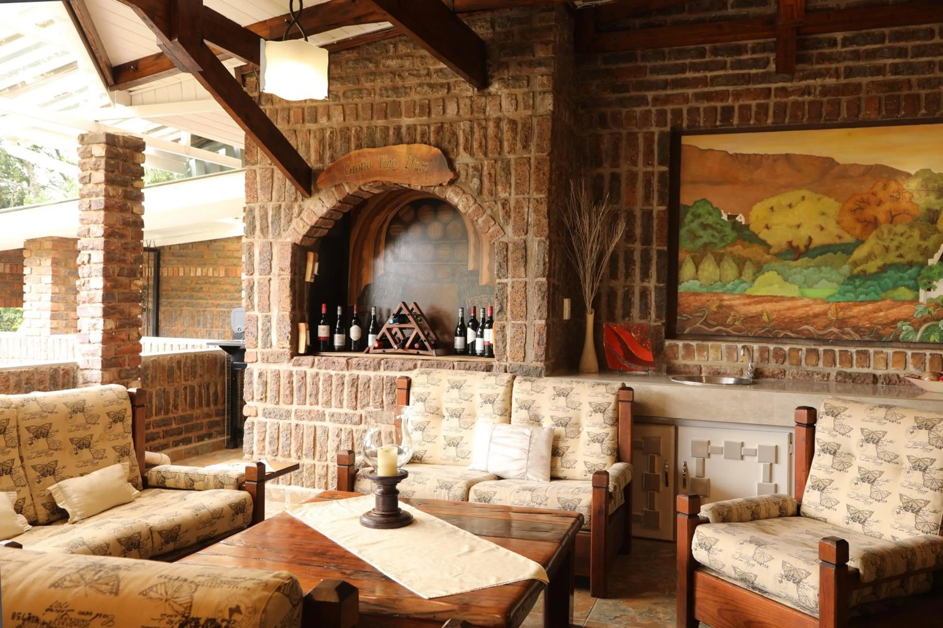 Restaurant/places to eat in Villa Ticino Guest House