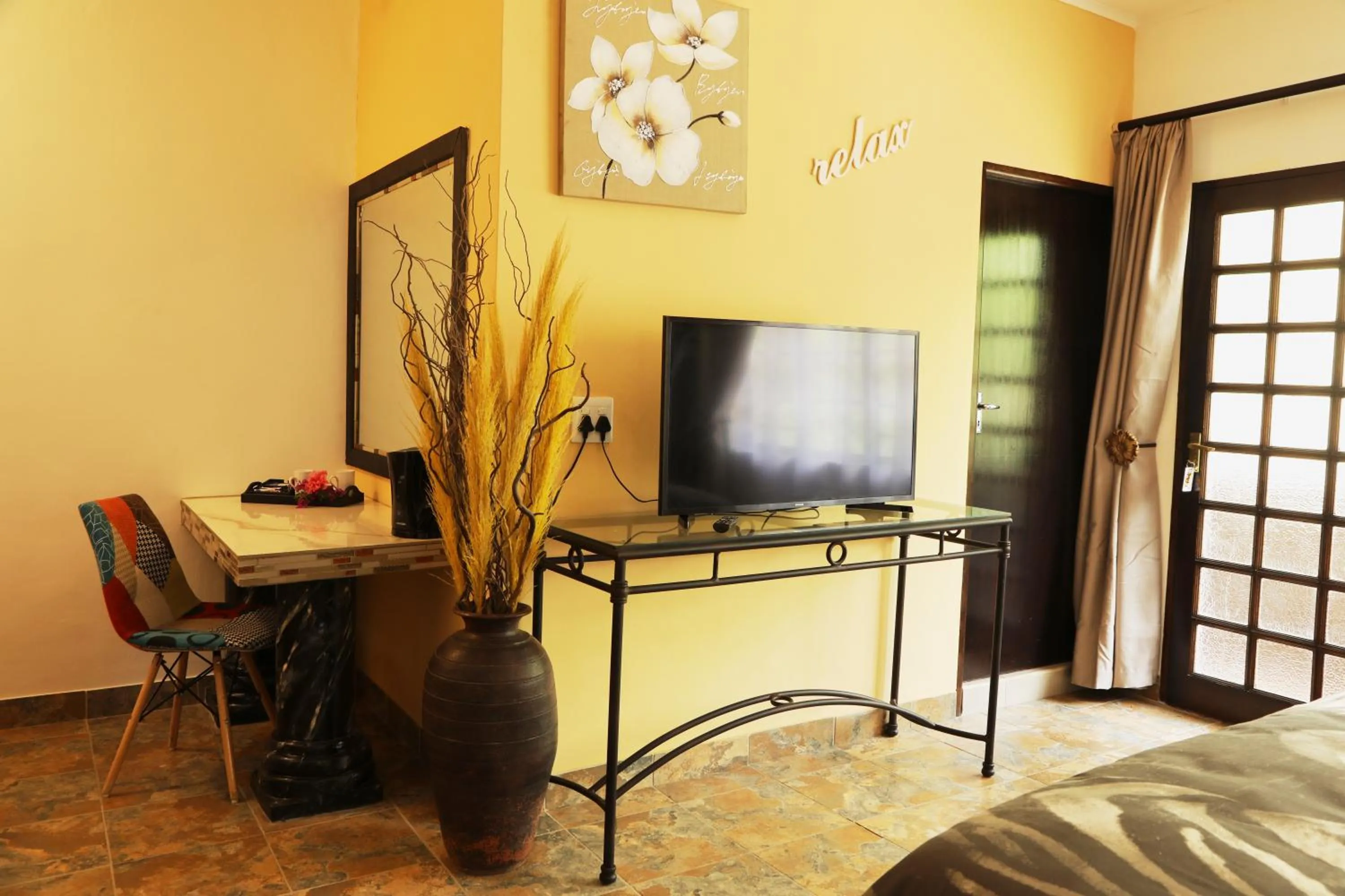 heating, Bed in Villa Ticino Guest House