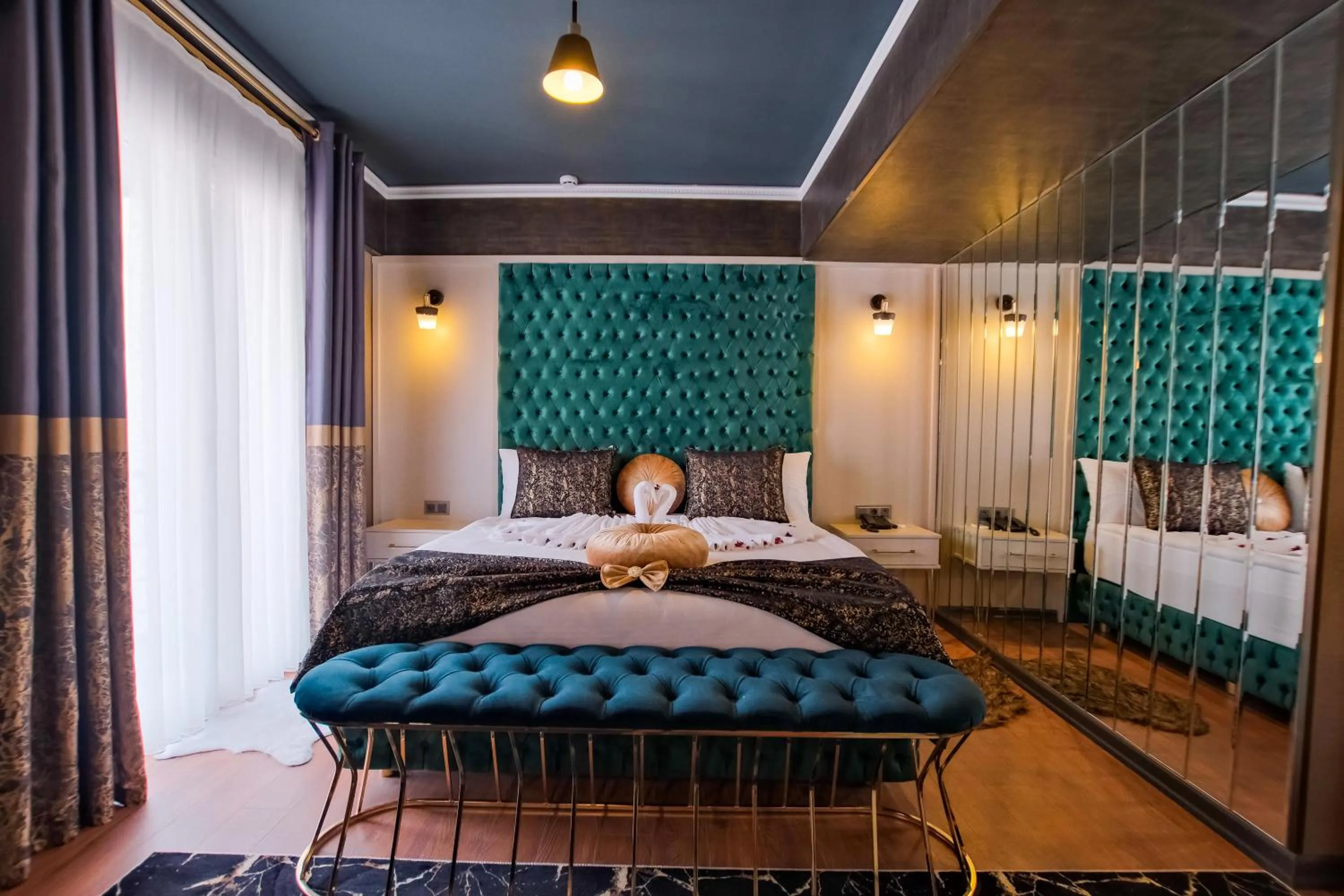 Bed in MOONDAY HOTEL