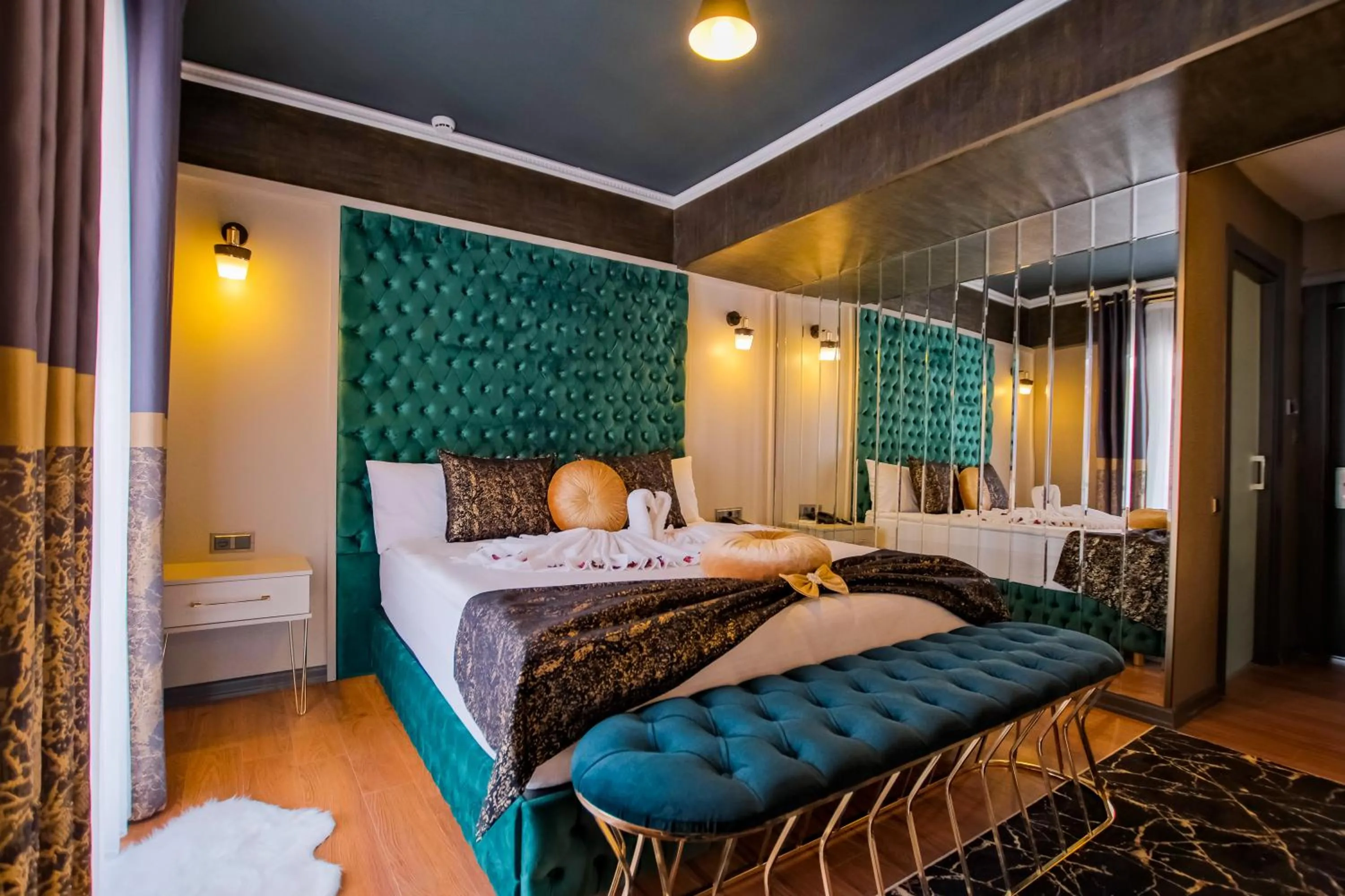 Bed in MOONDAY HOTEL